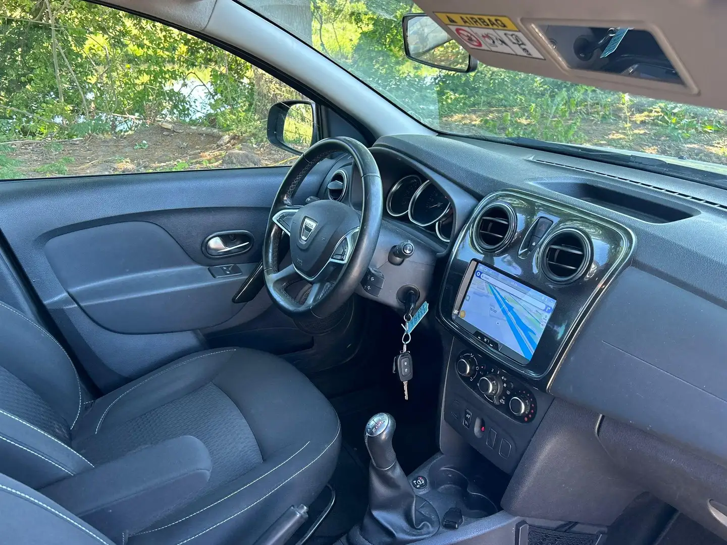 Dacia Logan MCV 0.9 TCe Laureate bi-fuel Grijs - 2