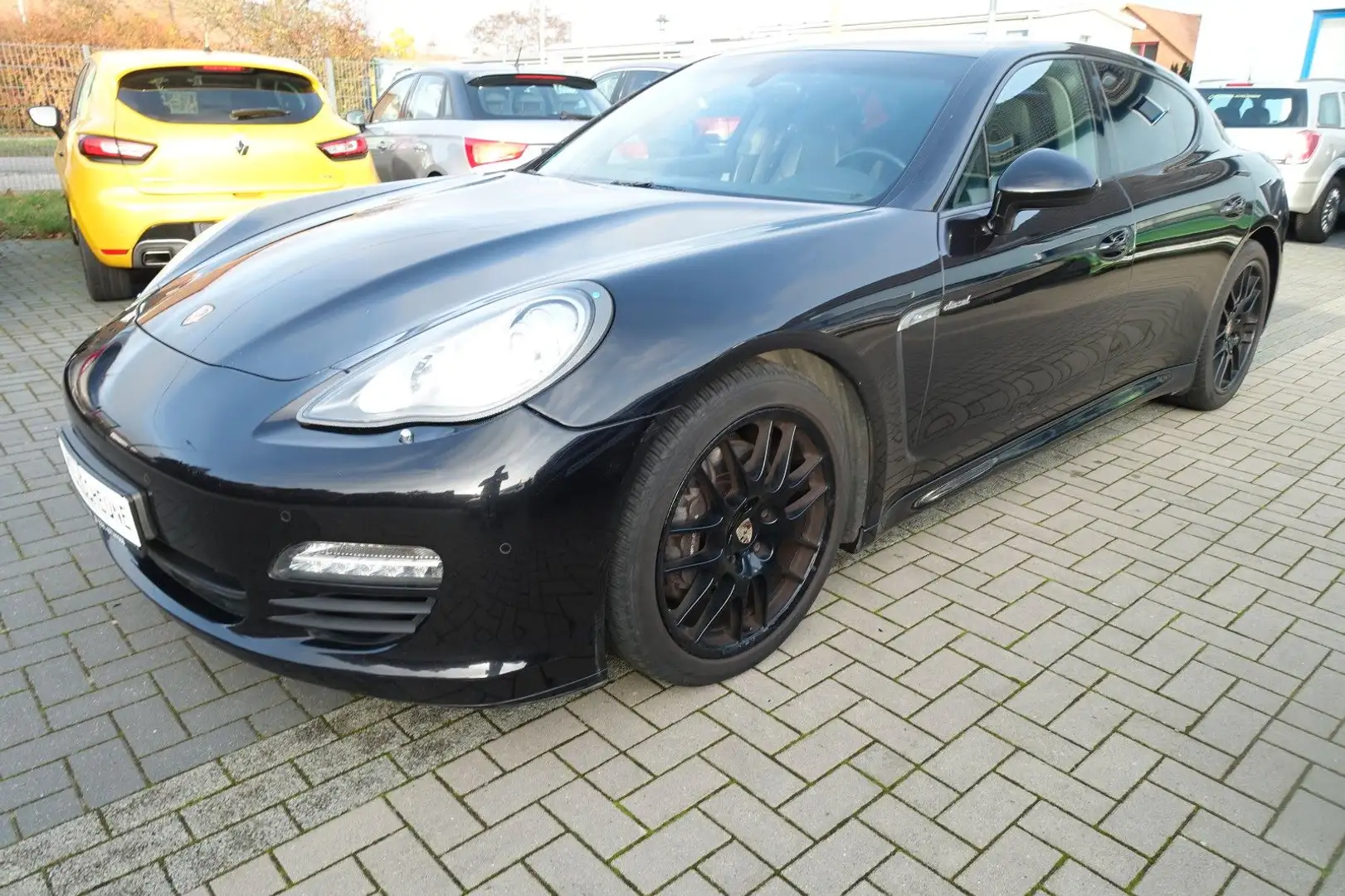 Porsche Panamera 3,0 Diesel*Vollleder*ESD*Xenon*Alu* Noir - 1