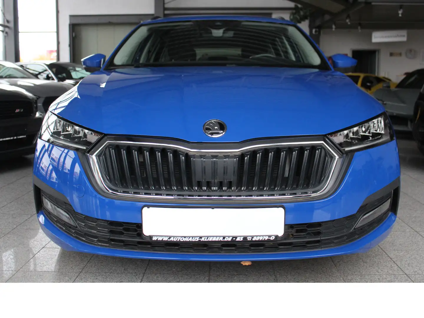 Skoda Octavia Combi 1.4 TSI iV DSG Ambition LED*V-CPT Bleu - 2