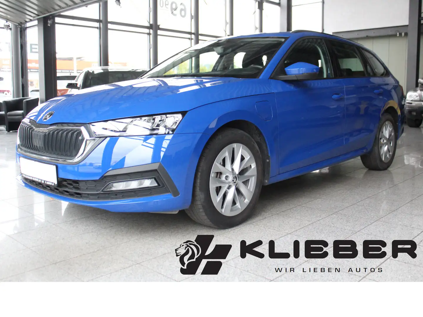 Skoda Octavia Combi 1.4 TSI iV DSG Ambition LED*V-CPT Bleu - 1