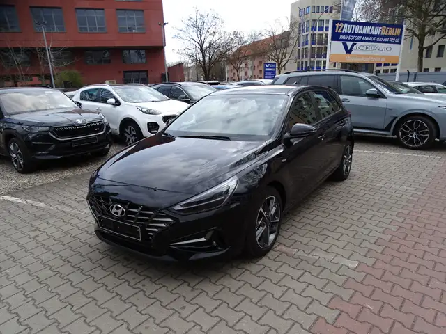 Hyundai i30 1.5 GDI Trend Mild-Hybrid Autom. Navi , Komfort pa