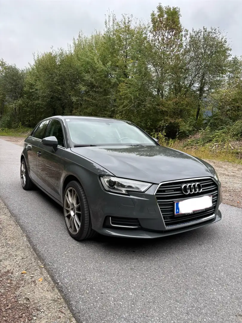 Audi A3 SB 2,0 TDI quattro Grau - 1