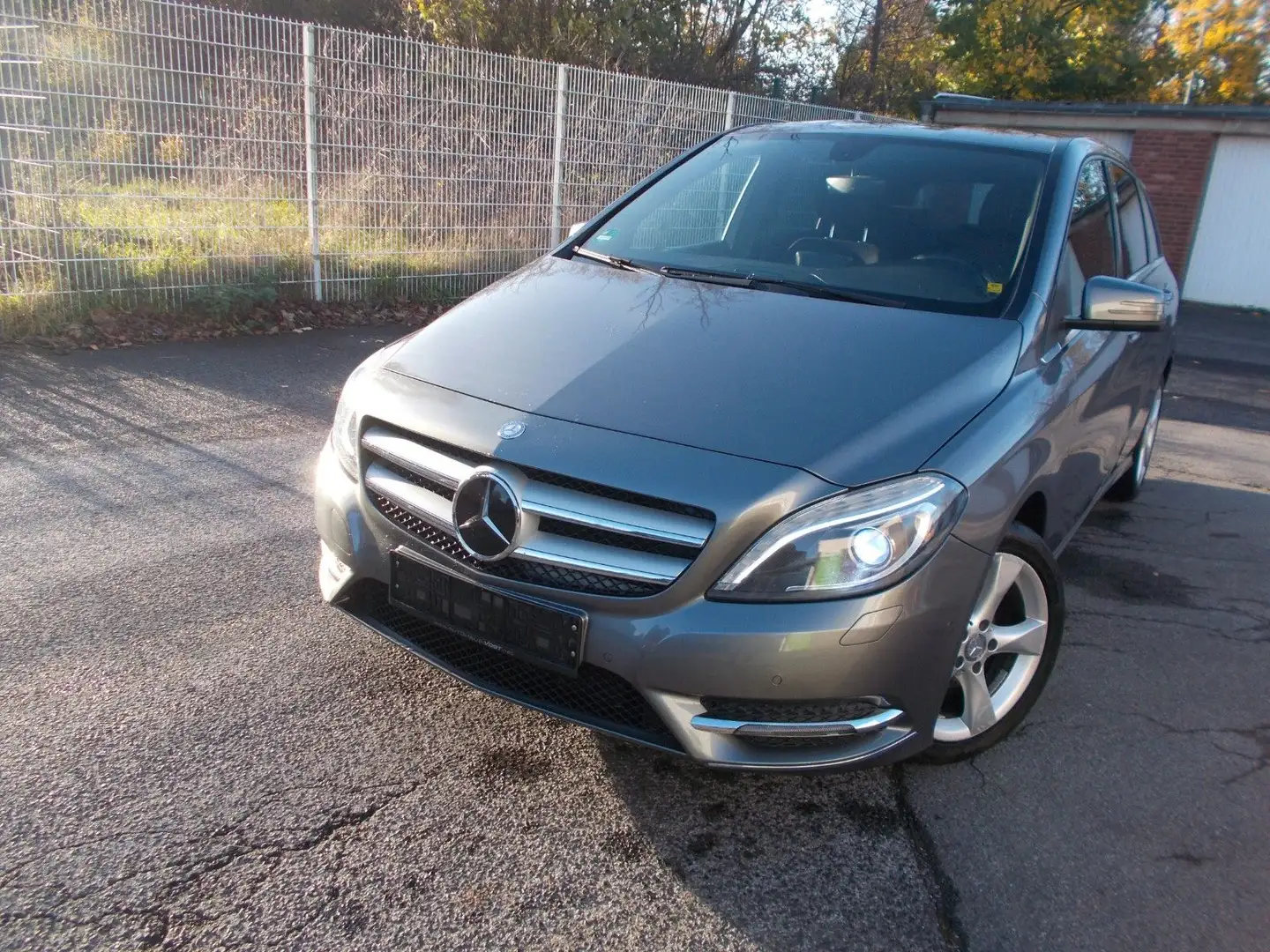 Mercedes-Benz B 180 B B 180 CDI / d-Klima-SH-Alu Felgen Grau - 2