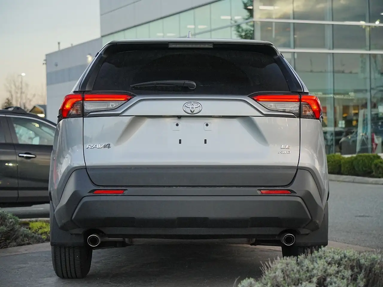 Toyota RAV 4 снимка Toyota RAV 4