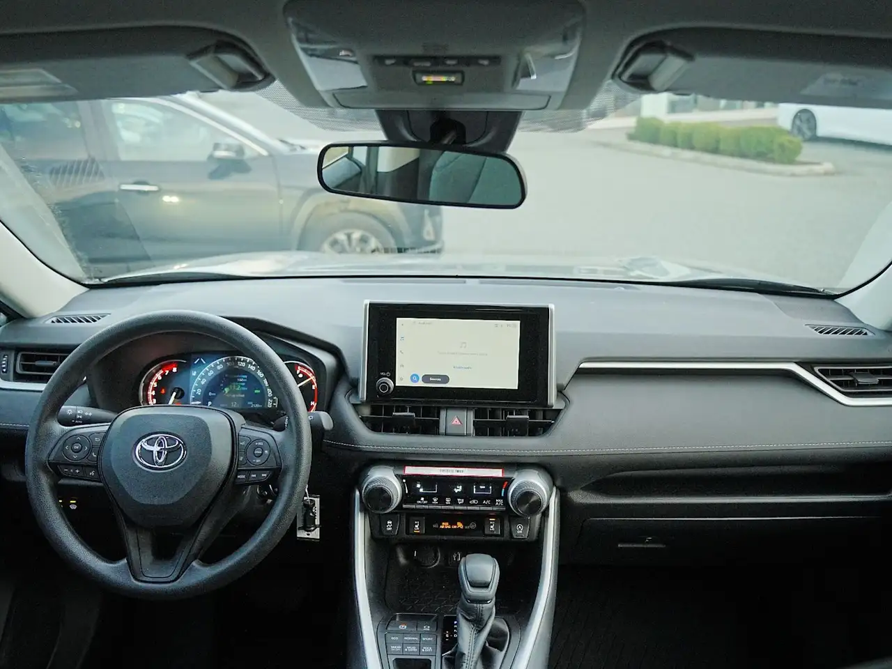 Toyota RAV 4 снимка Toyota RAV 4