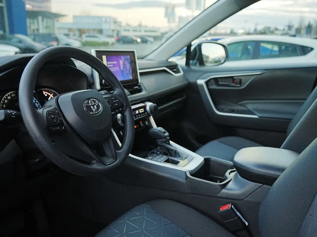 Toyota RAV 4 снимка Toyota RAV 4