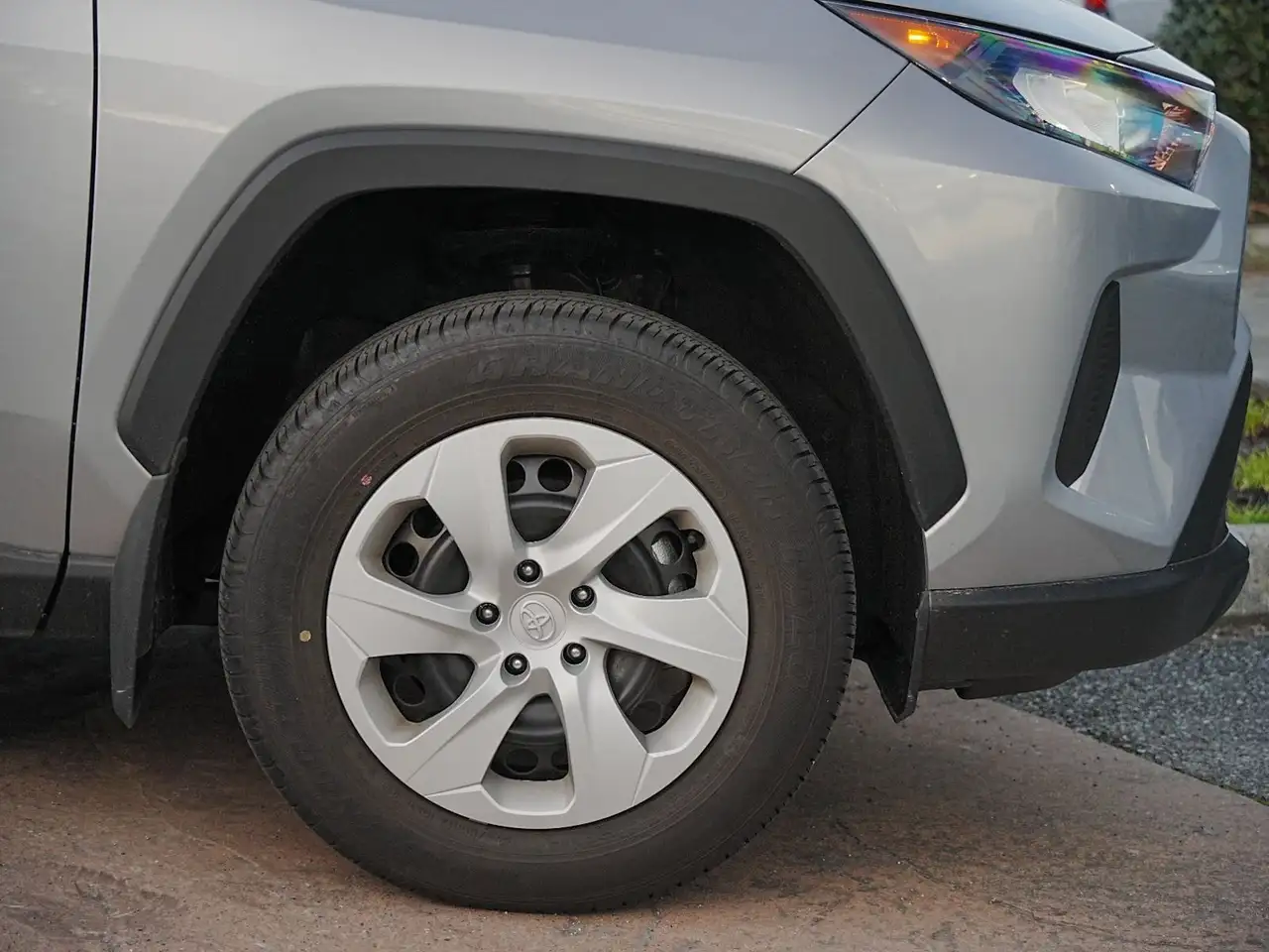 Toyota RAV 4 снимка Toyota RAV 4
