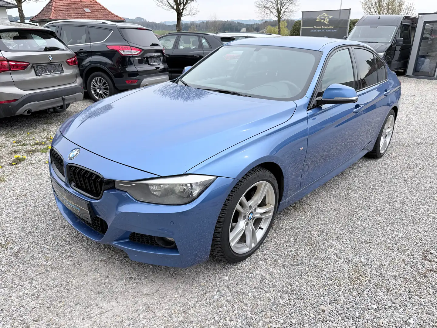 BMW 320 320 d M-Paket AUT Blau - 1