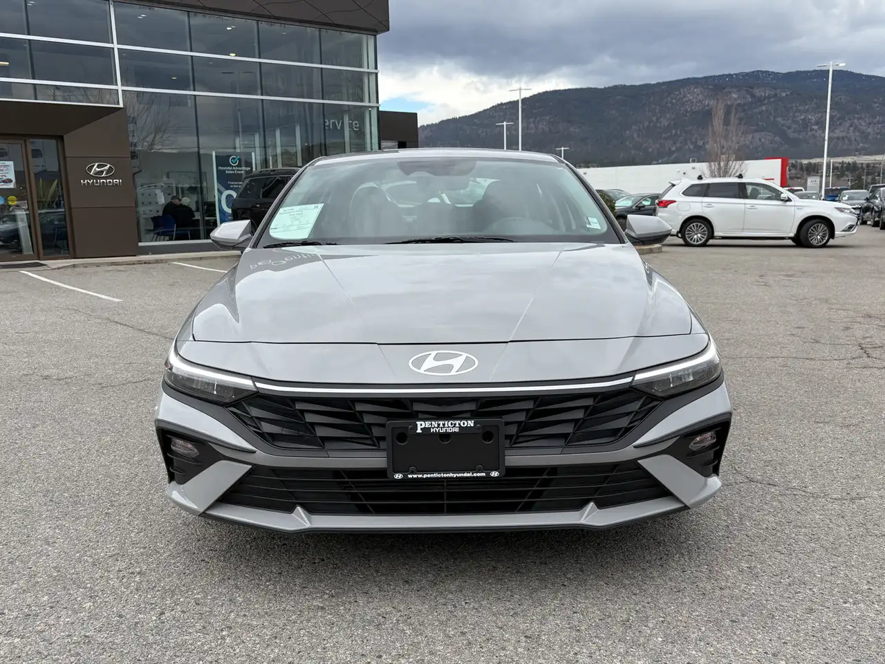 Hyundai ELANTRA снимка Hyundai ELANTRA