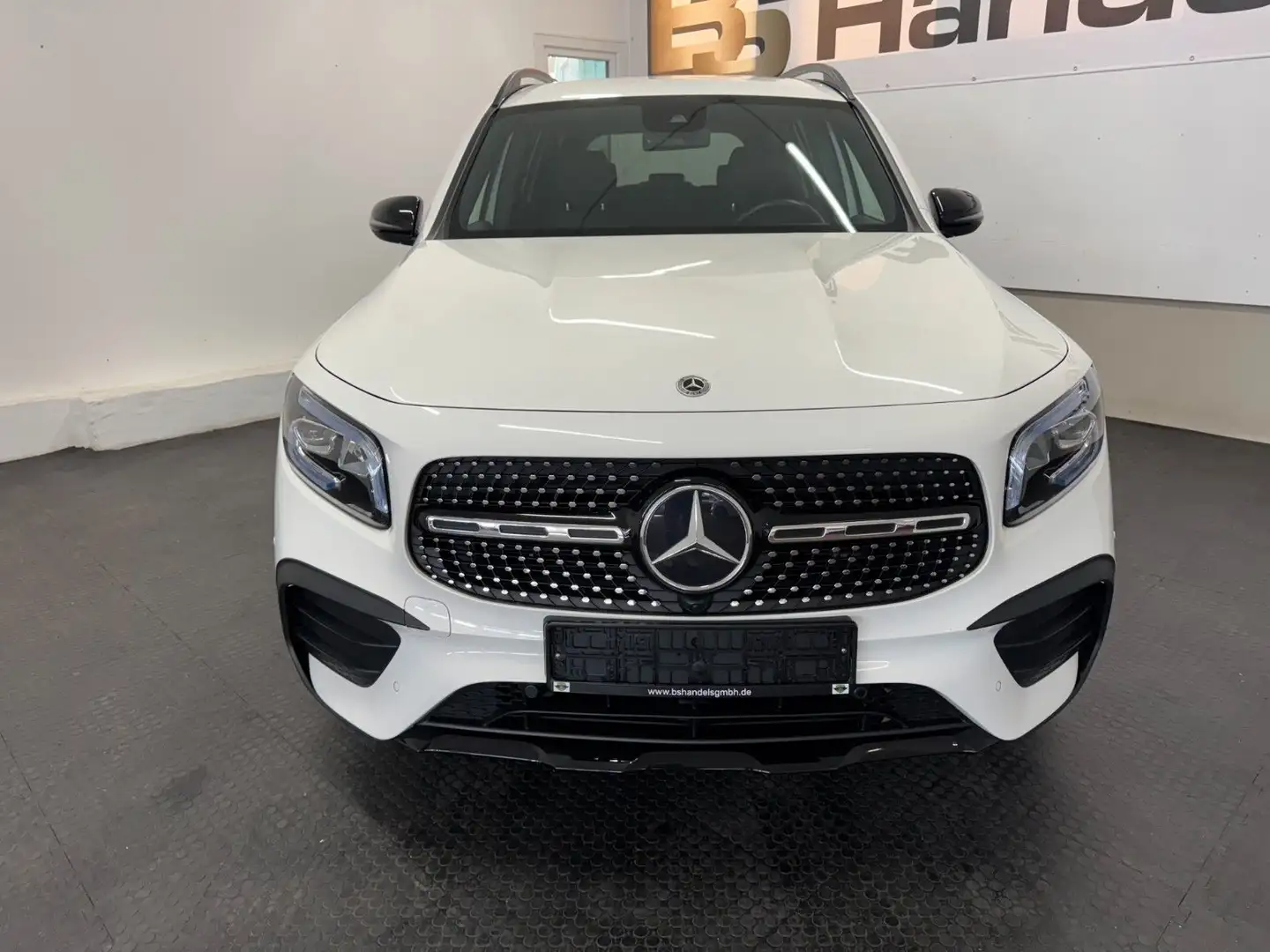 Mercedes-Benz GLB 200 4M*AMG LINE*NIGHT*LED*KAMERA*SPUR*AHK* Blanc - 2