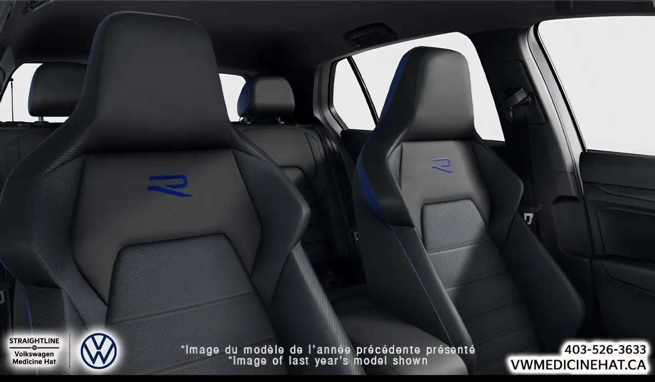 Volkswagen Golf R снимка Volkswagen Golf R