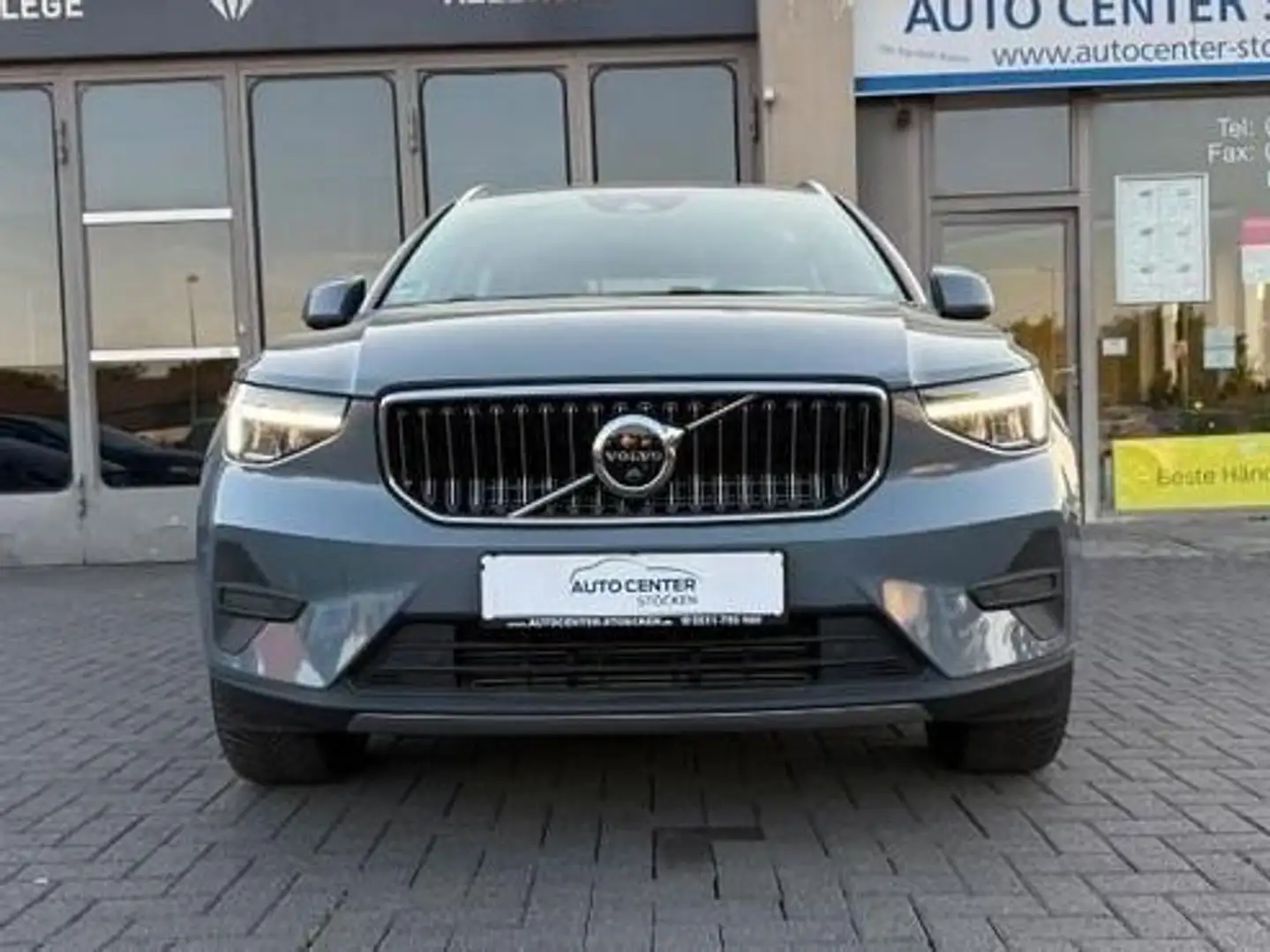 Volvo XC40 Core Recharge Plug-In Hybrid LederKameraAHK 1HAND Grijs - 2