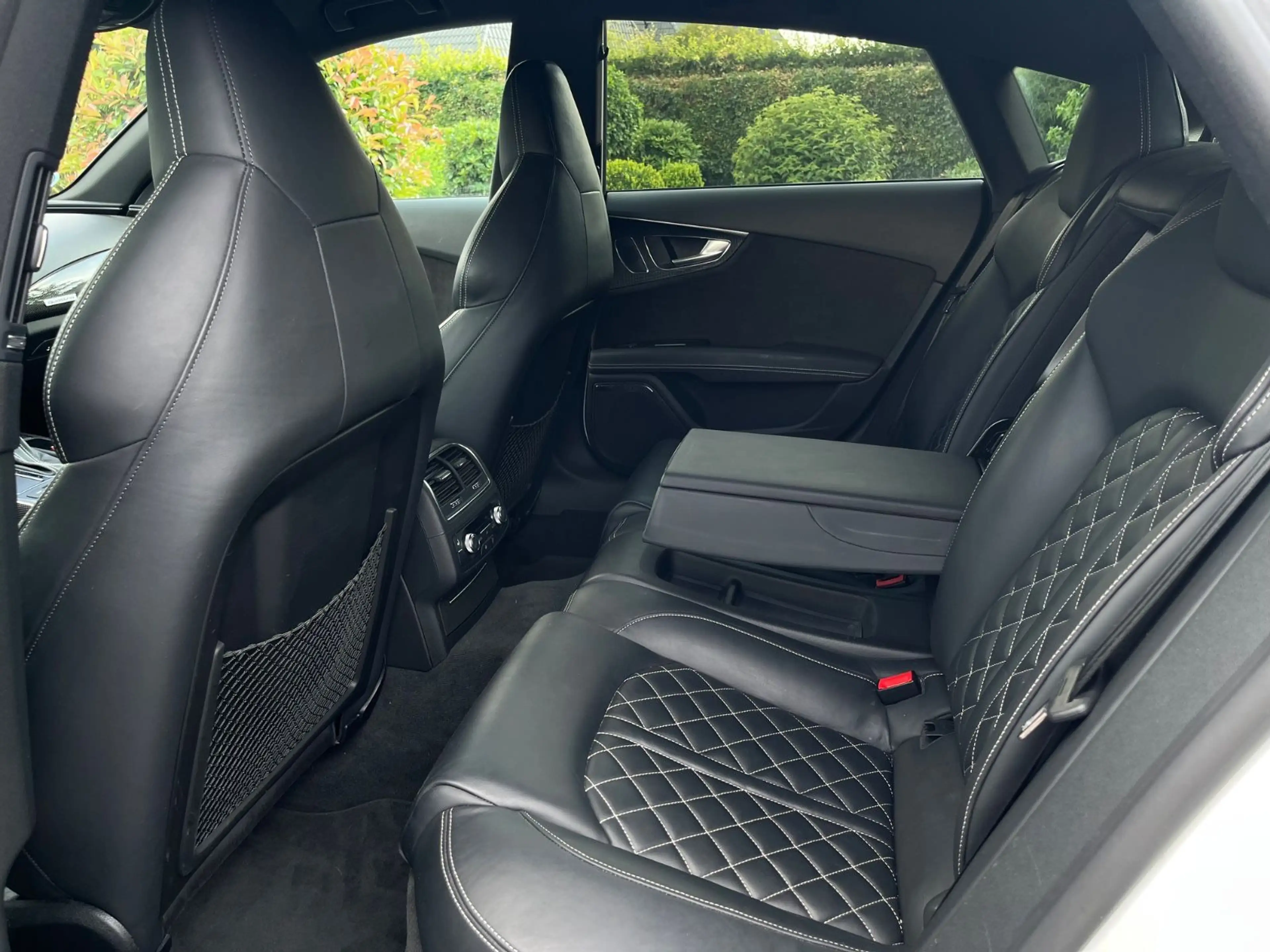 Audi S7 4.0 TFSI quat.(21"+Stand+Luft+LED+Raute+AHK) — photo 12