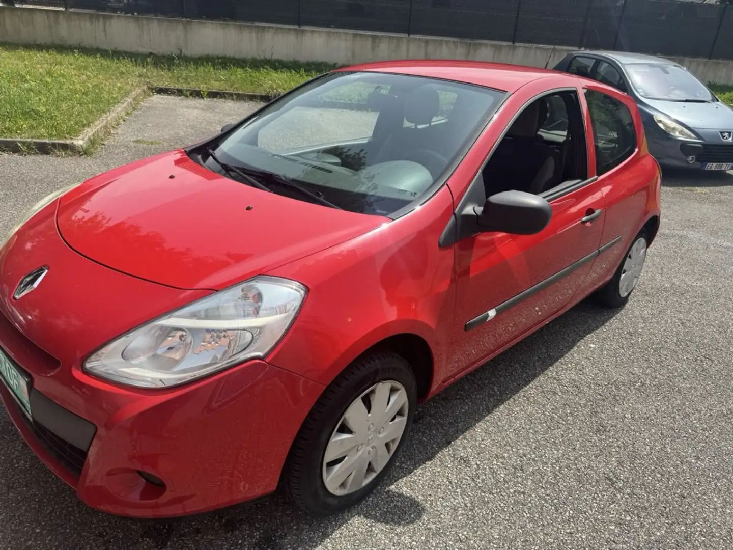 Renault Clio RENAULT CLIO 3 1.2 75CV EXPRESSION CLIM CT OK DIST Piros - 1