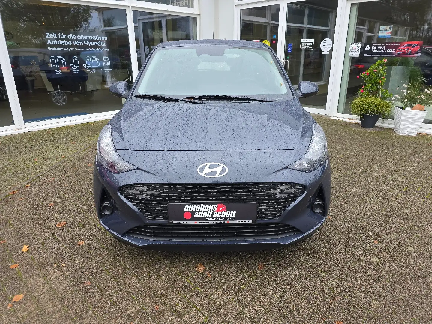 Hyundai i10 FL (MY25) 1.0 Benzin (63 PS) 5-MT 2WD Select Grau - 2