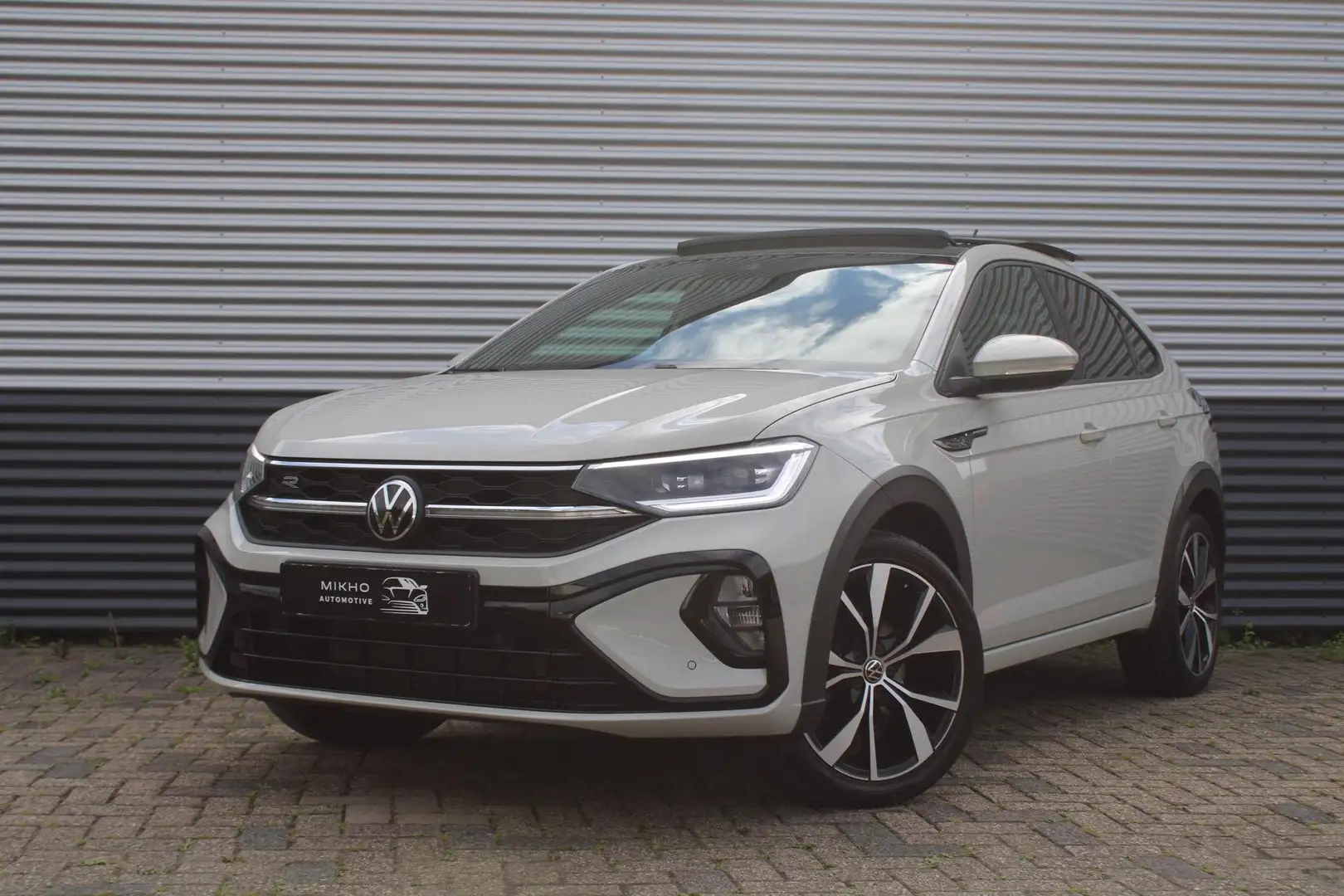 Volkswagen Taigo 1.5 TSI 3x R-Line | Panoramadak | IQ Light | Virtu Grijs - 1