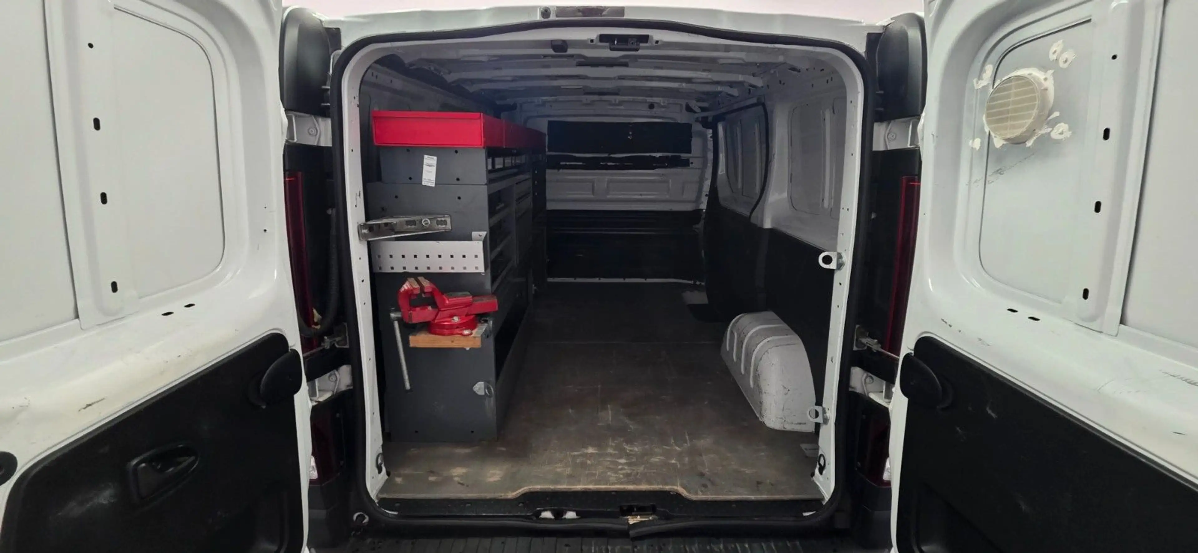 Opel Vivaro B Kasten L1H1 Klima PDC AHK TÜV 10/2028 — photo 7