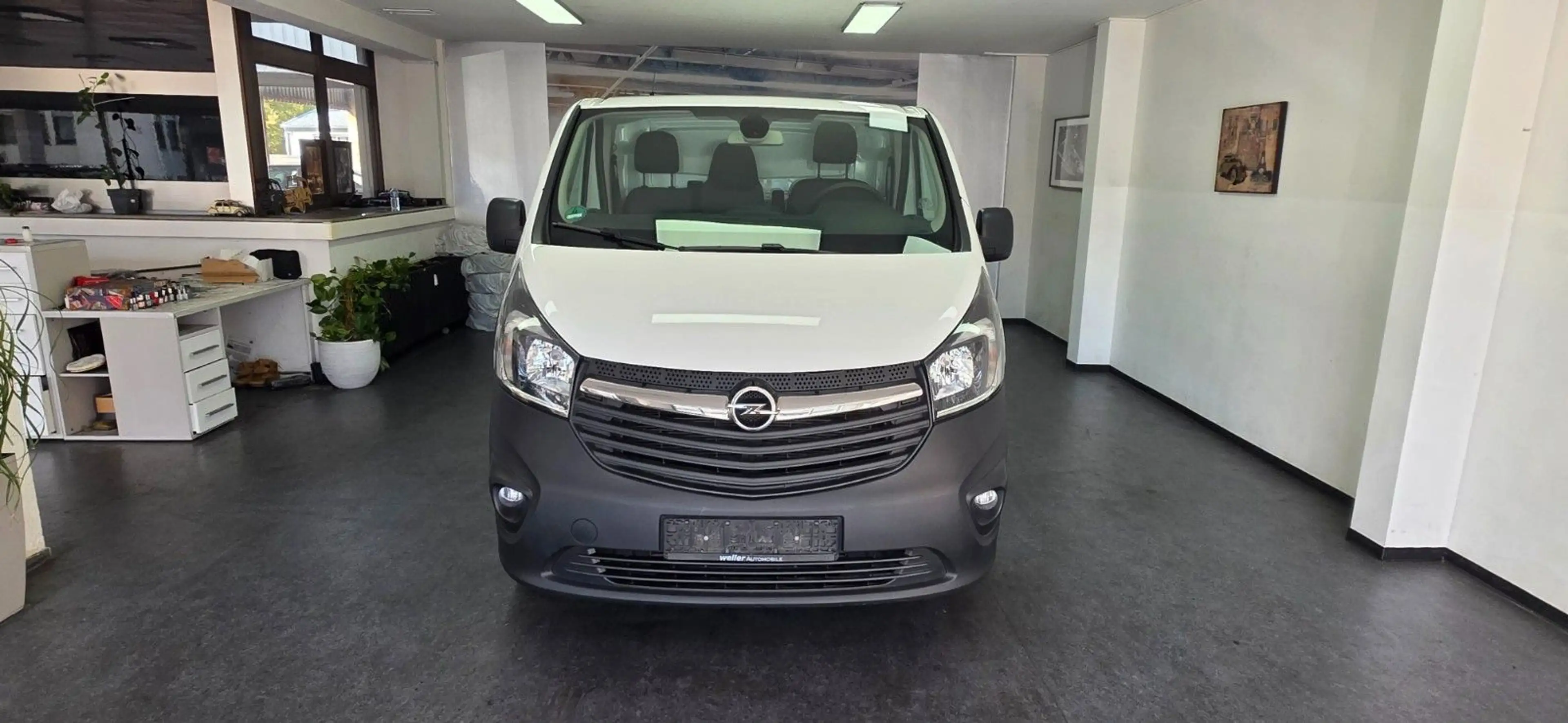 Opel Vivaro B Kasten L1H1 Klima PDC AHK TÜV 10/2028 — photo 3