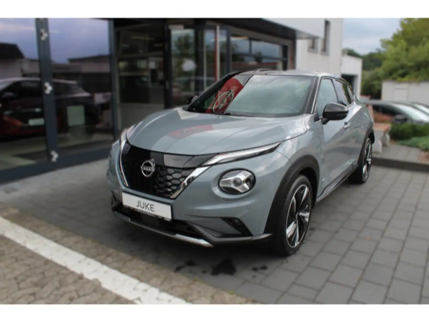 Nissan Juke 1.6 Hybrid N-DESIGN BOSE Navi Automatik Grigio - 2