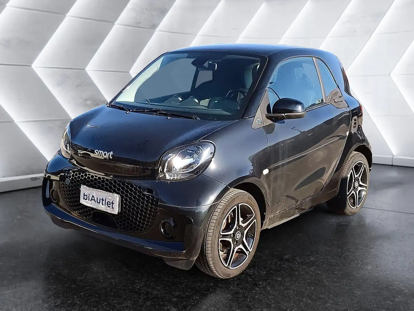 smart forTwo eq Pulse 22kW Schwarz - 1