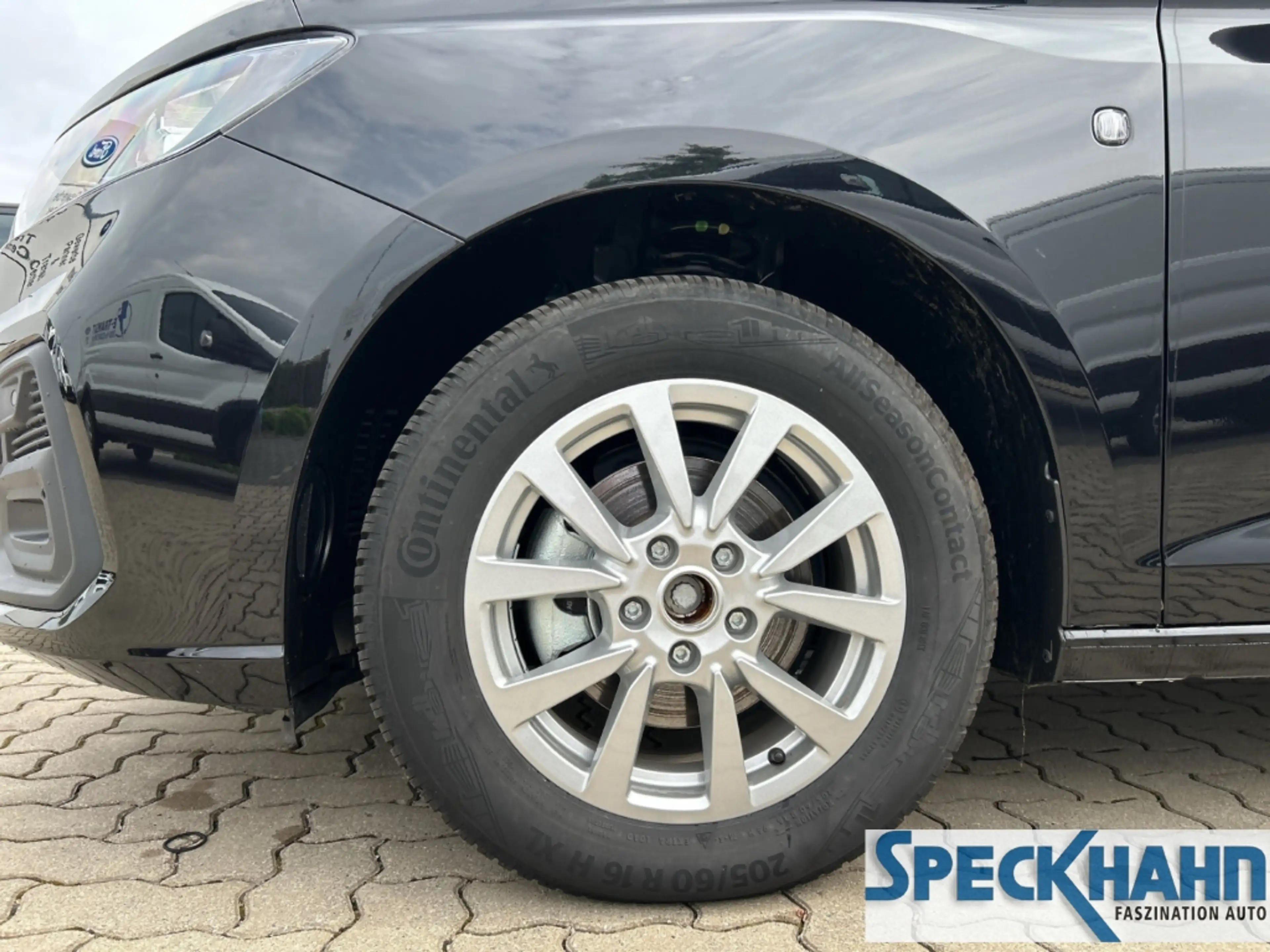 Ford Tourneo Connect Trend 2.0 EcoBlue eCall AHK PDCv+h ISOFIX Apple Ca — photo 8