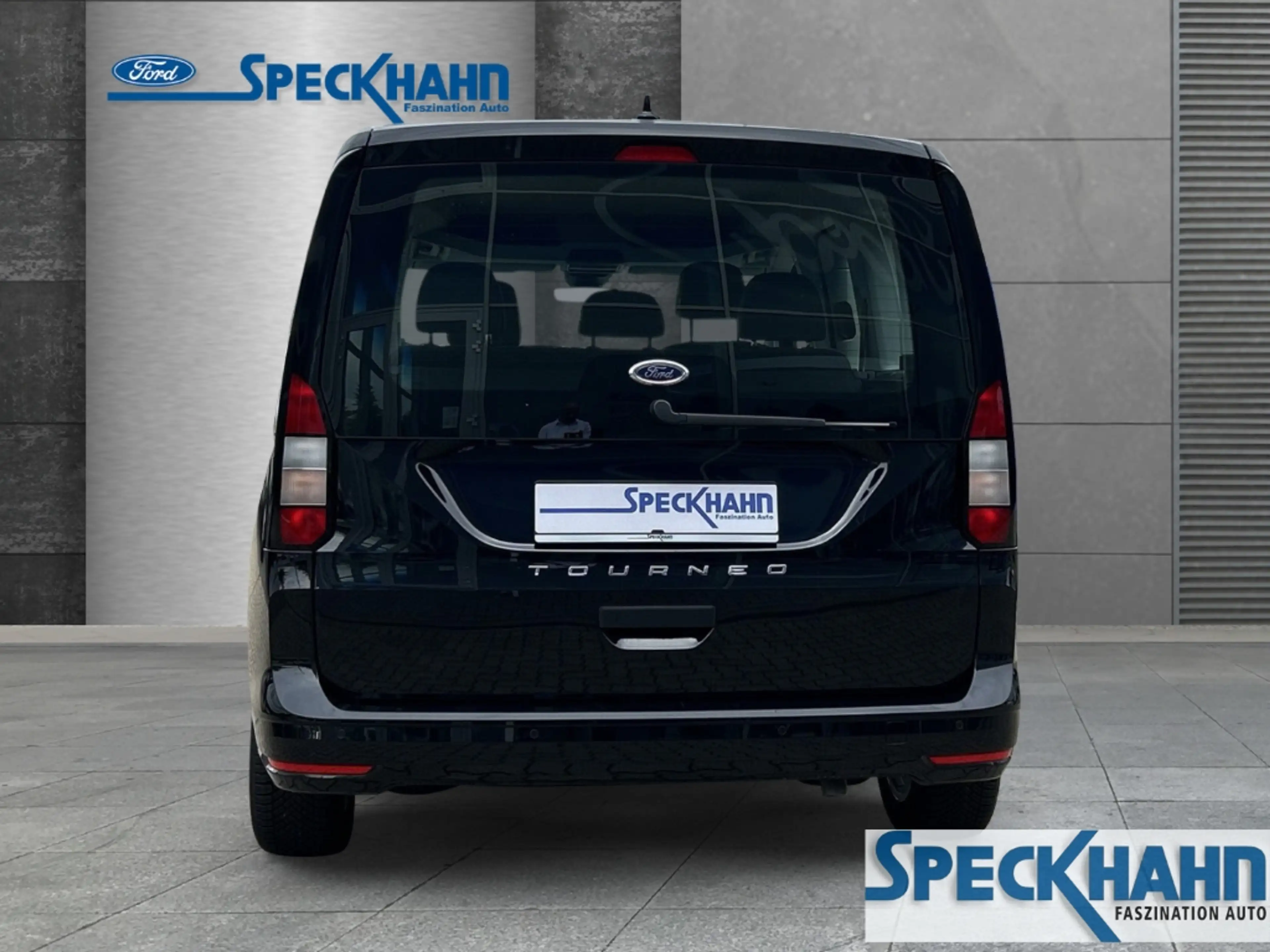 Ford Tourneo Connect Trend 2.0 EcoBlue eCall AHK PDCv+h ISOFIX Apple Ca — photo 3