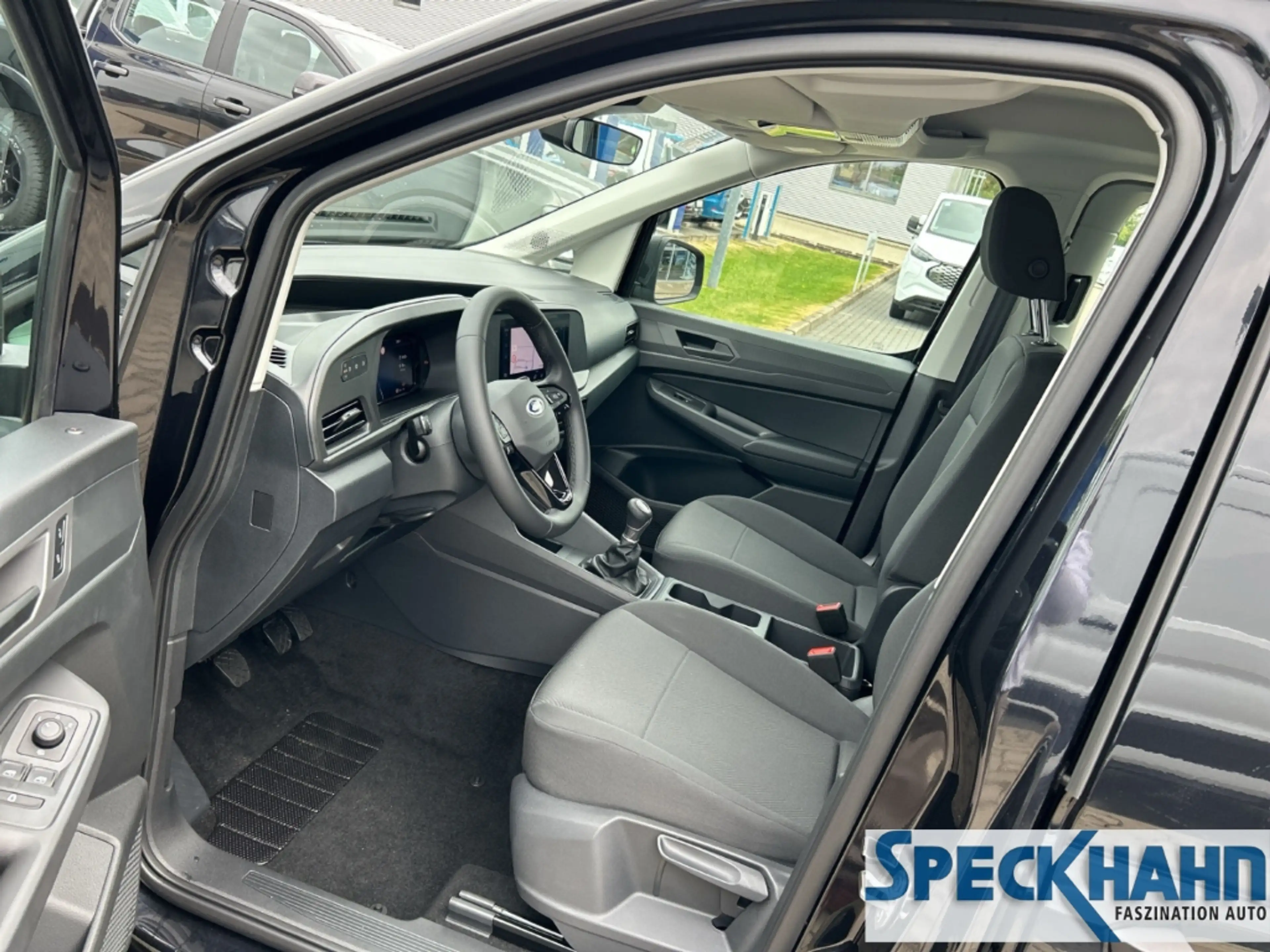 Ford Tourneo Connect Trend 2.0 EcoBlue eCall AHK PDCv+h ISOFIX Apple Ca — photo 10