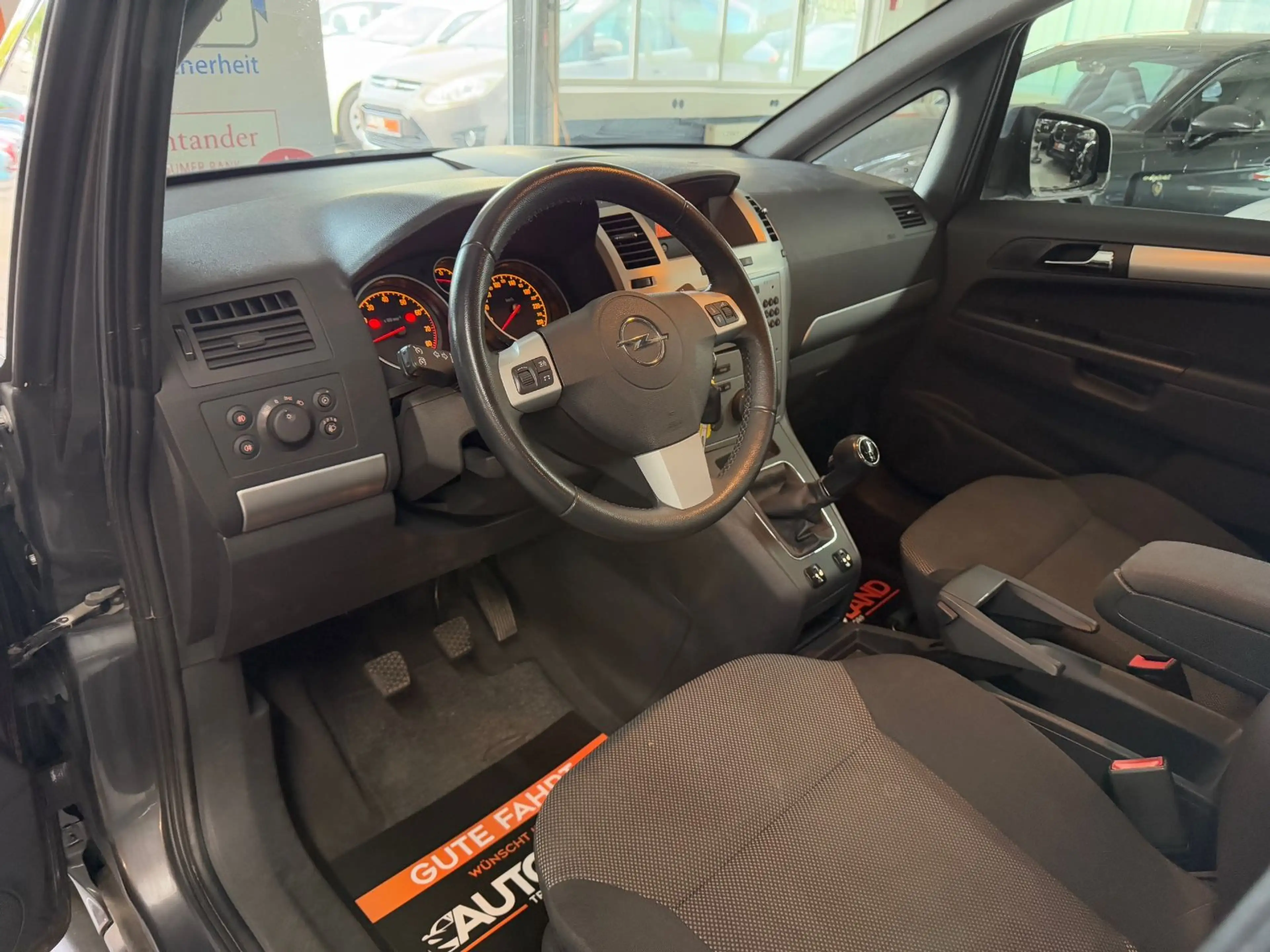 Opel Zafira B Family*KLIMA*SHZG*TEMPO*AHK* — photo 12