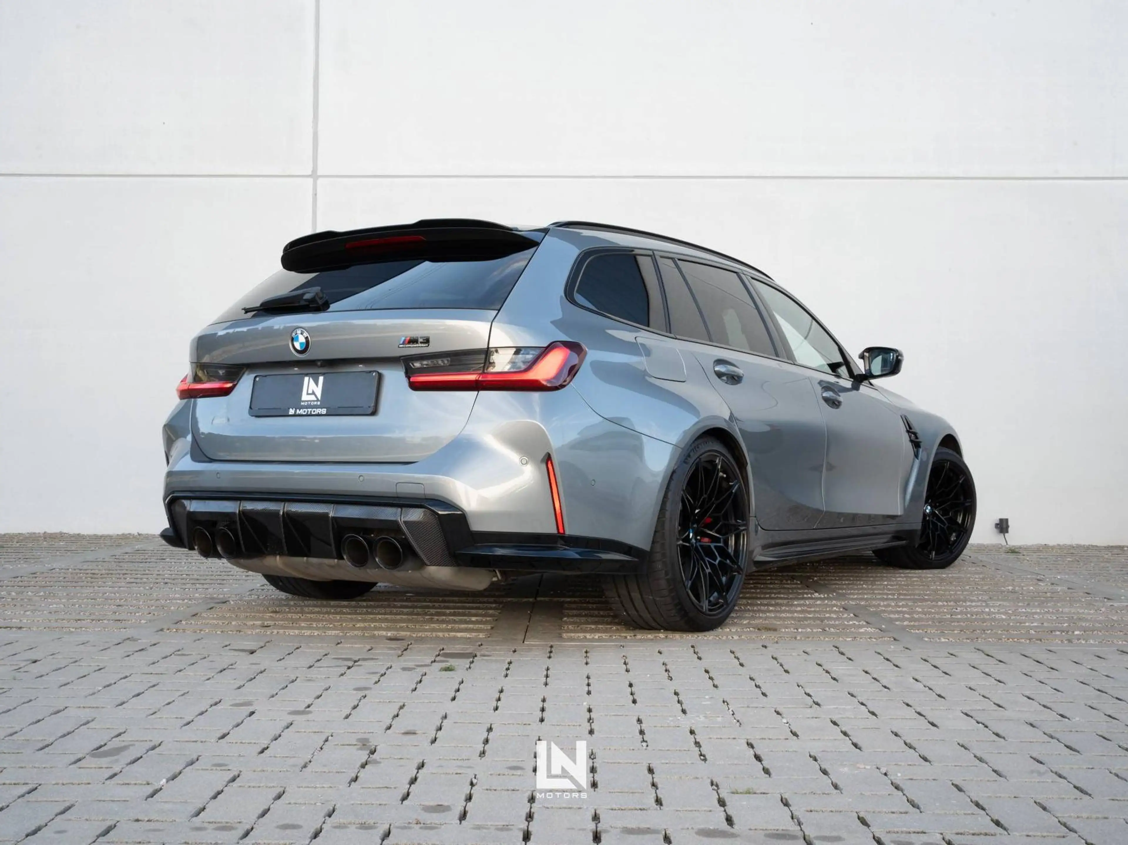 BMW M3 Competition Touring | LICHTEVRACHT 21% BTW | MILLTEK | Carbon | H. Kardon | Full — photo 3