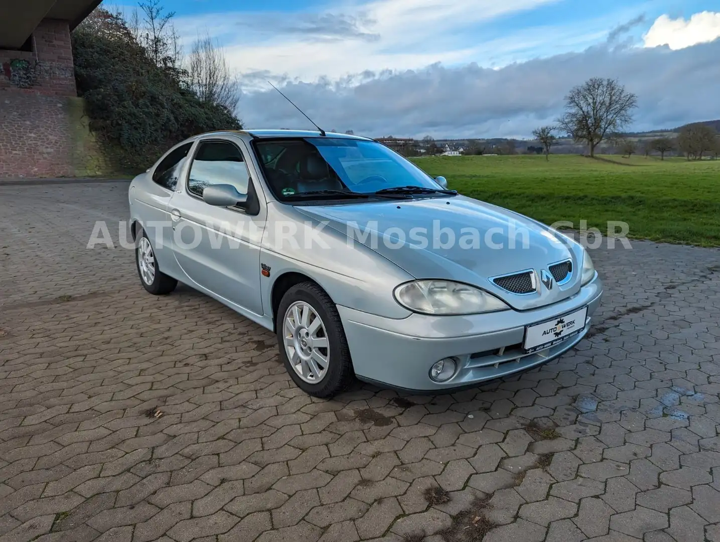 Renault Megane Coupe 1.6 16V/Tüv Neu/Leder/Klima Gris - 2