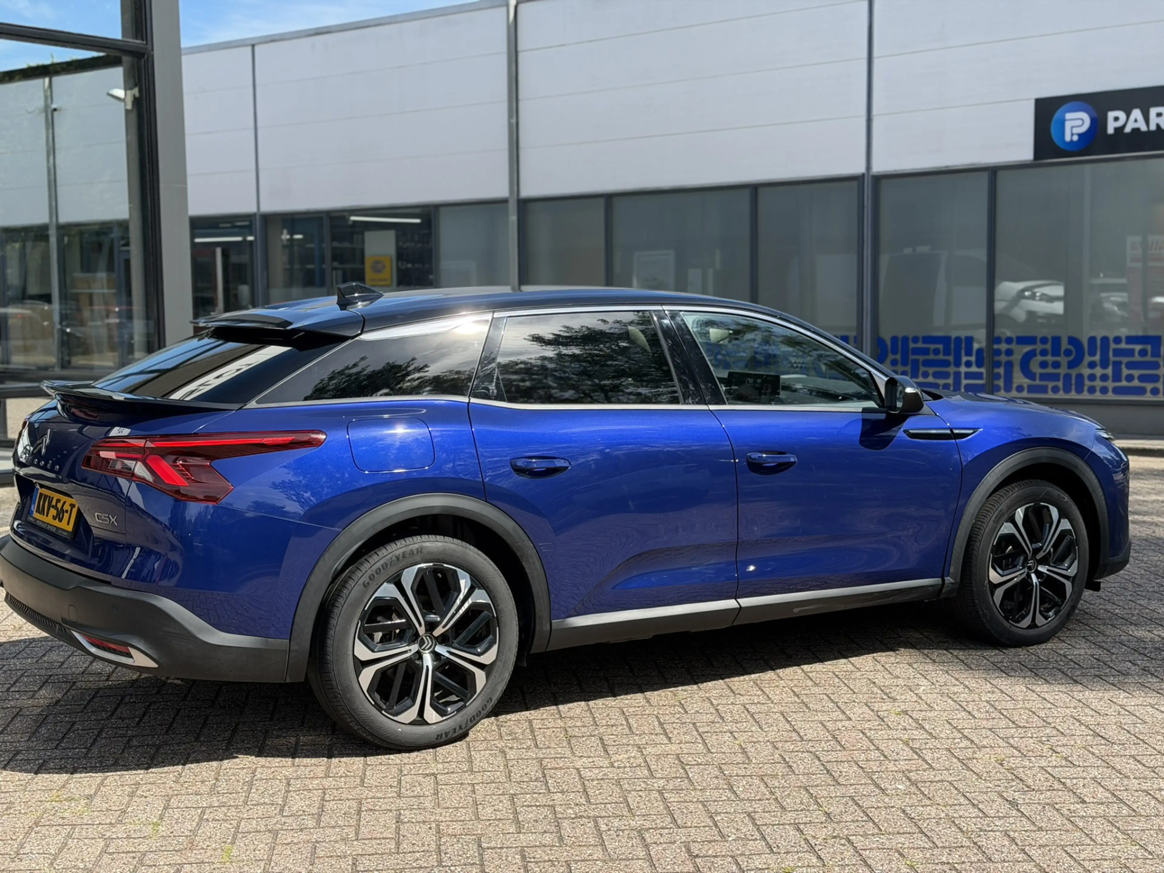 Citroen C5 X 1.6 Plug-in Hybrid 225 Shine — photo 4