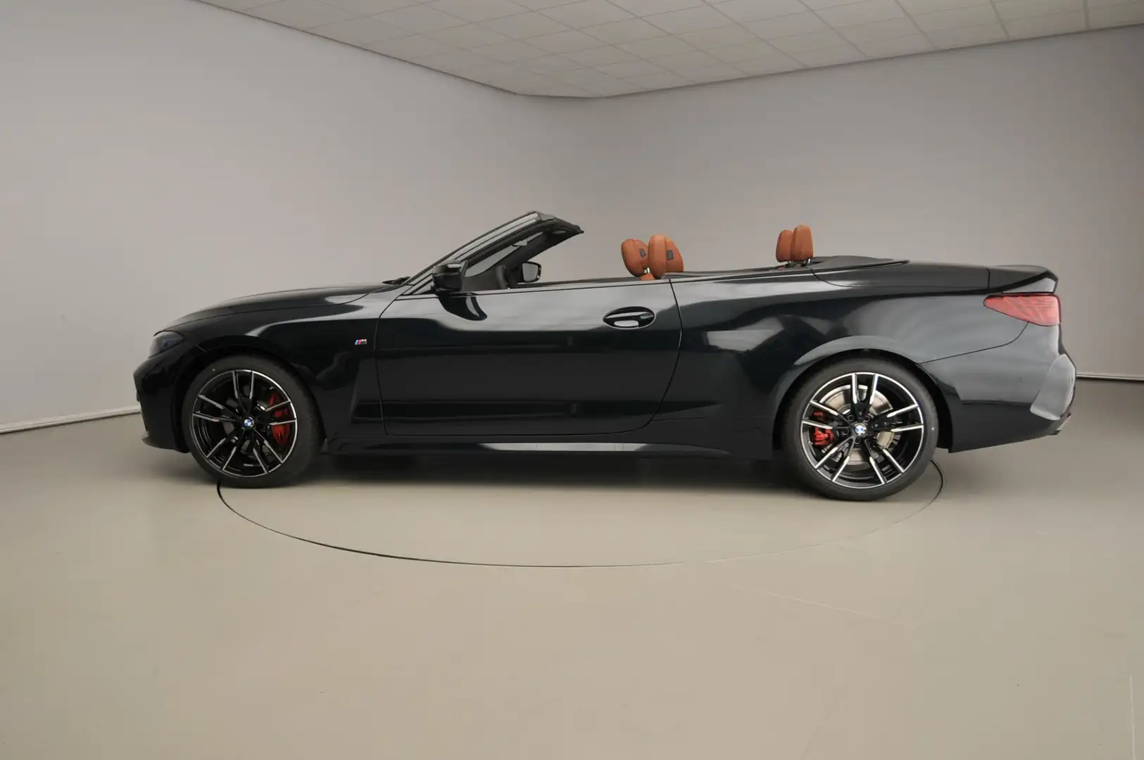 BMW 440 4 Serie M440i xDrive Cabrio | M Sportpakket Pro | Groen - 2