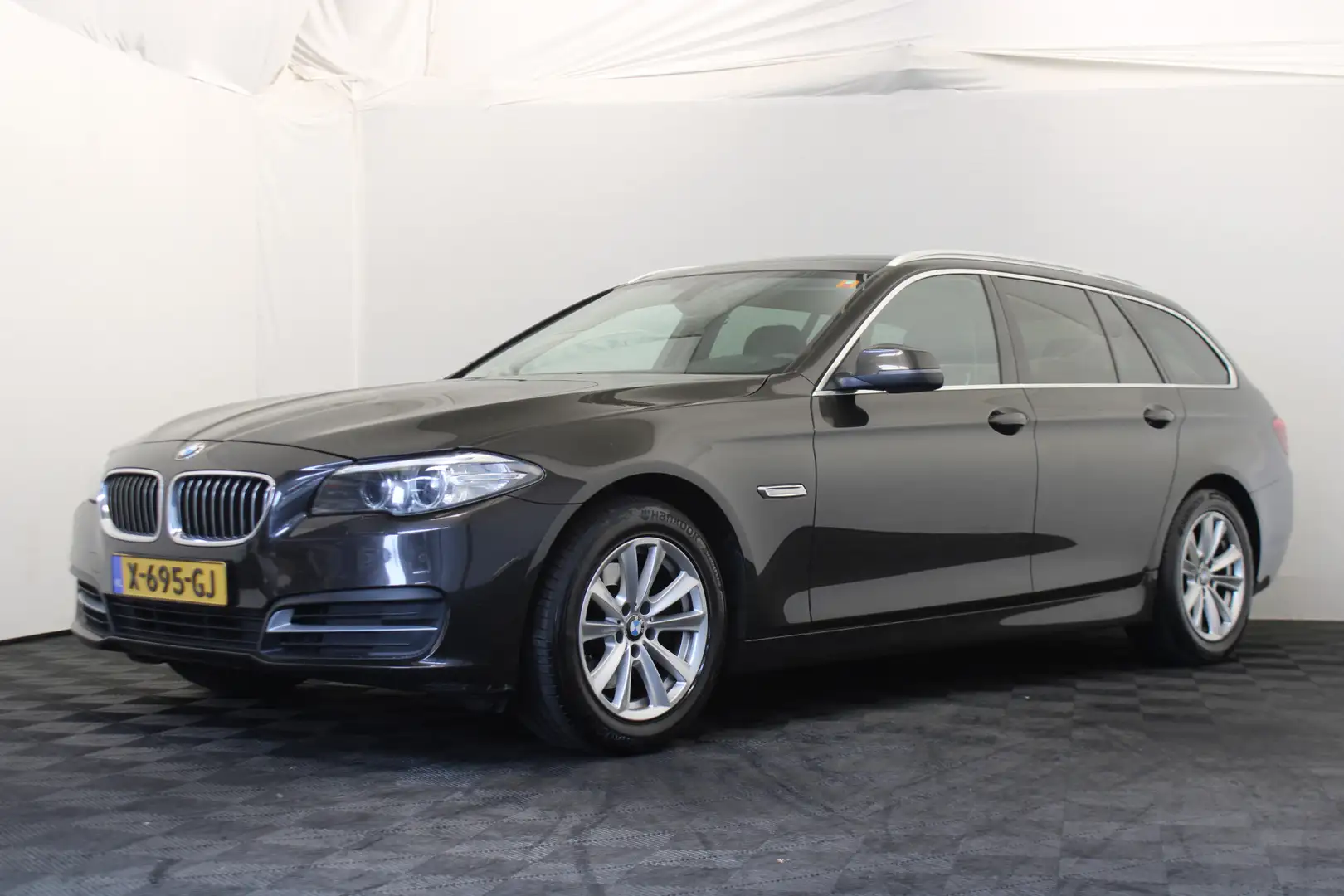 BMW 518 5-serie Touring 518d Executive Bruin - 1