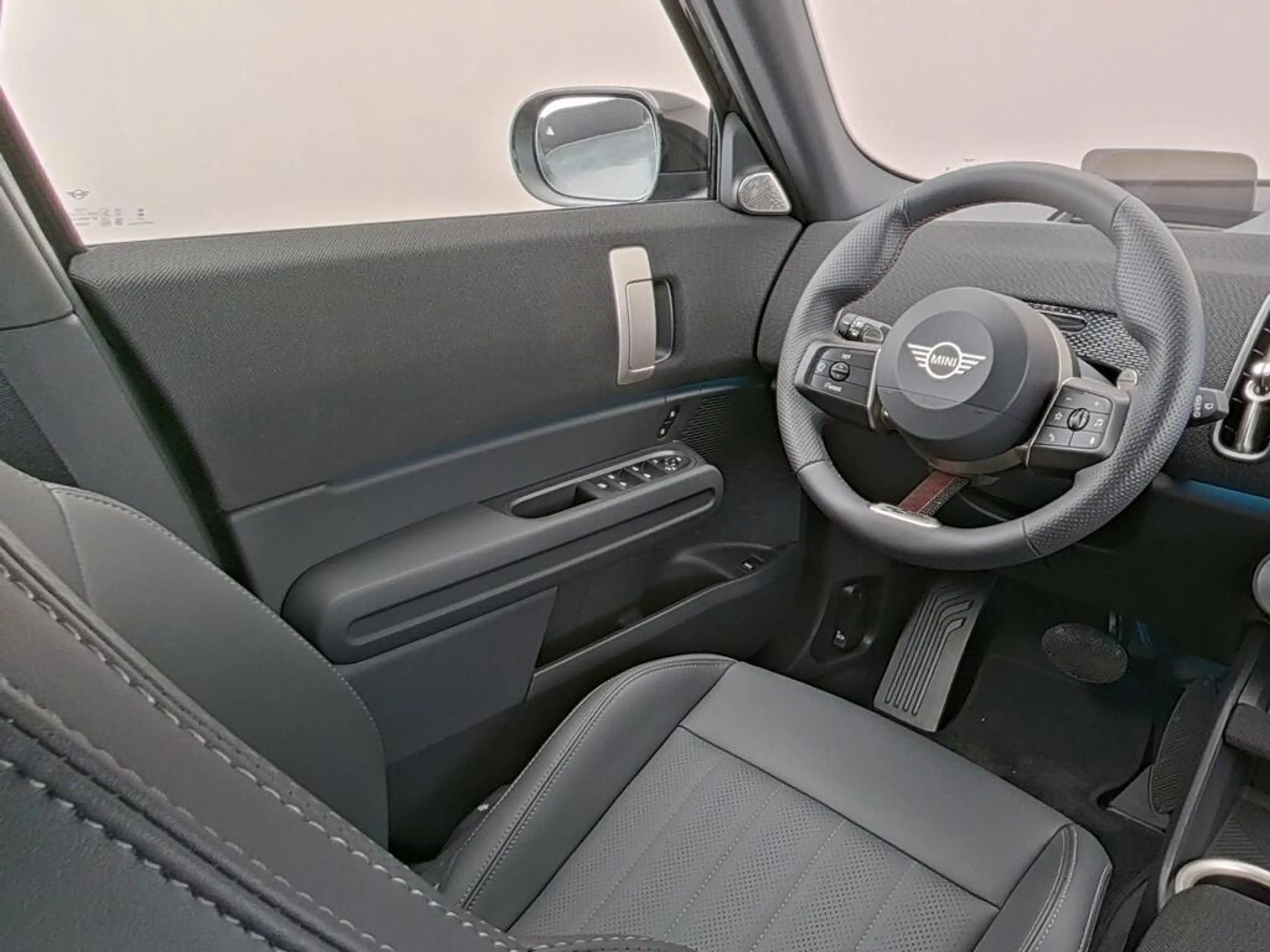 MINI John Cooper Works Countryman 1.5 C M — photo 4