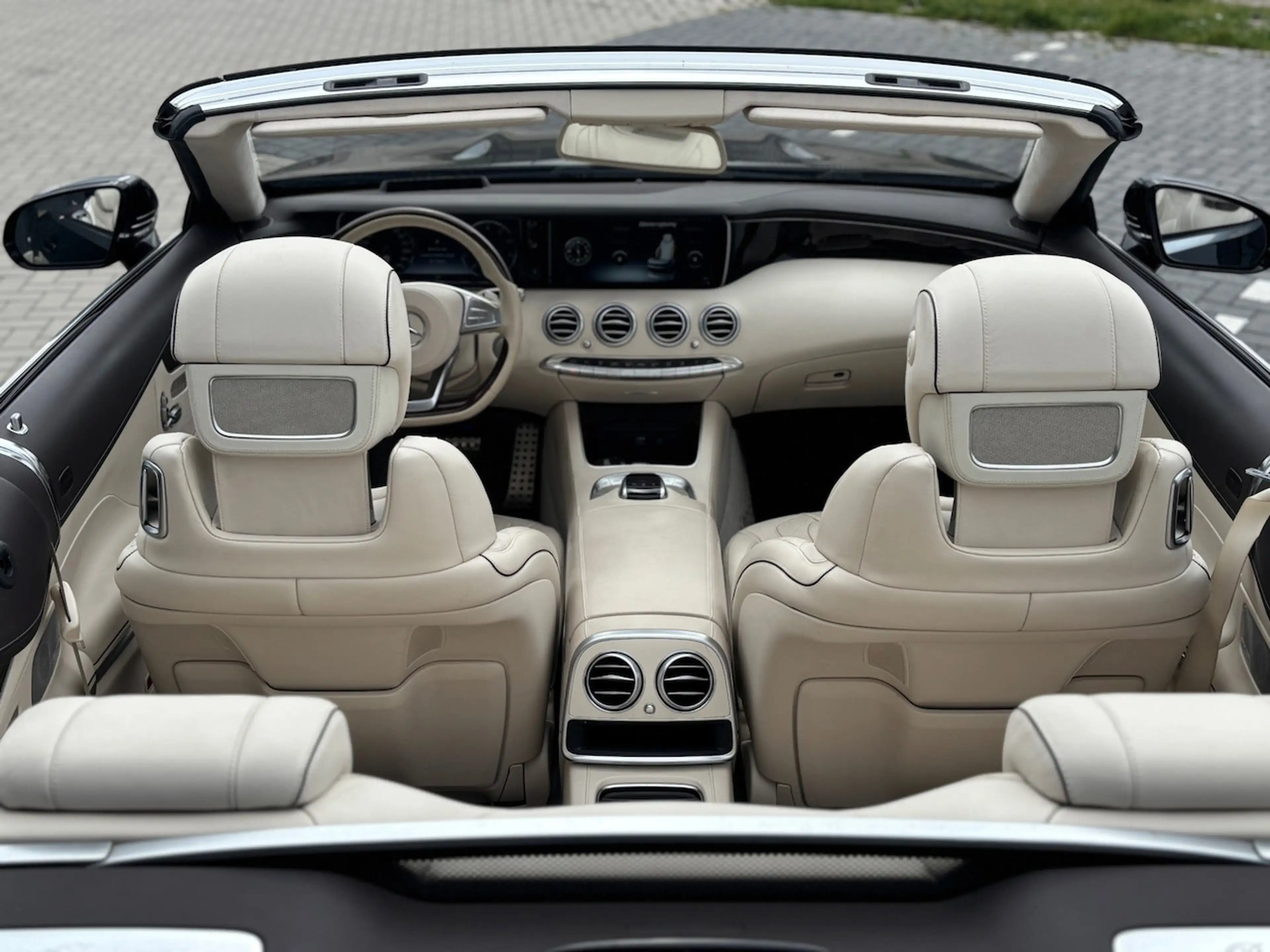 Mercedes-Benz S 500 Cabrio — photo 15