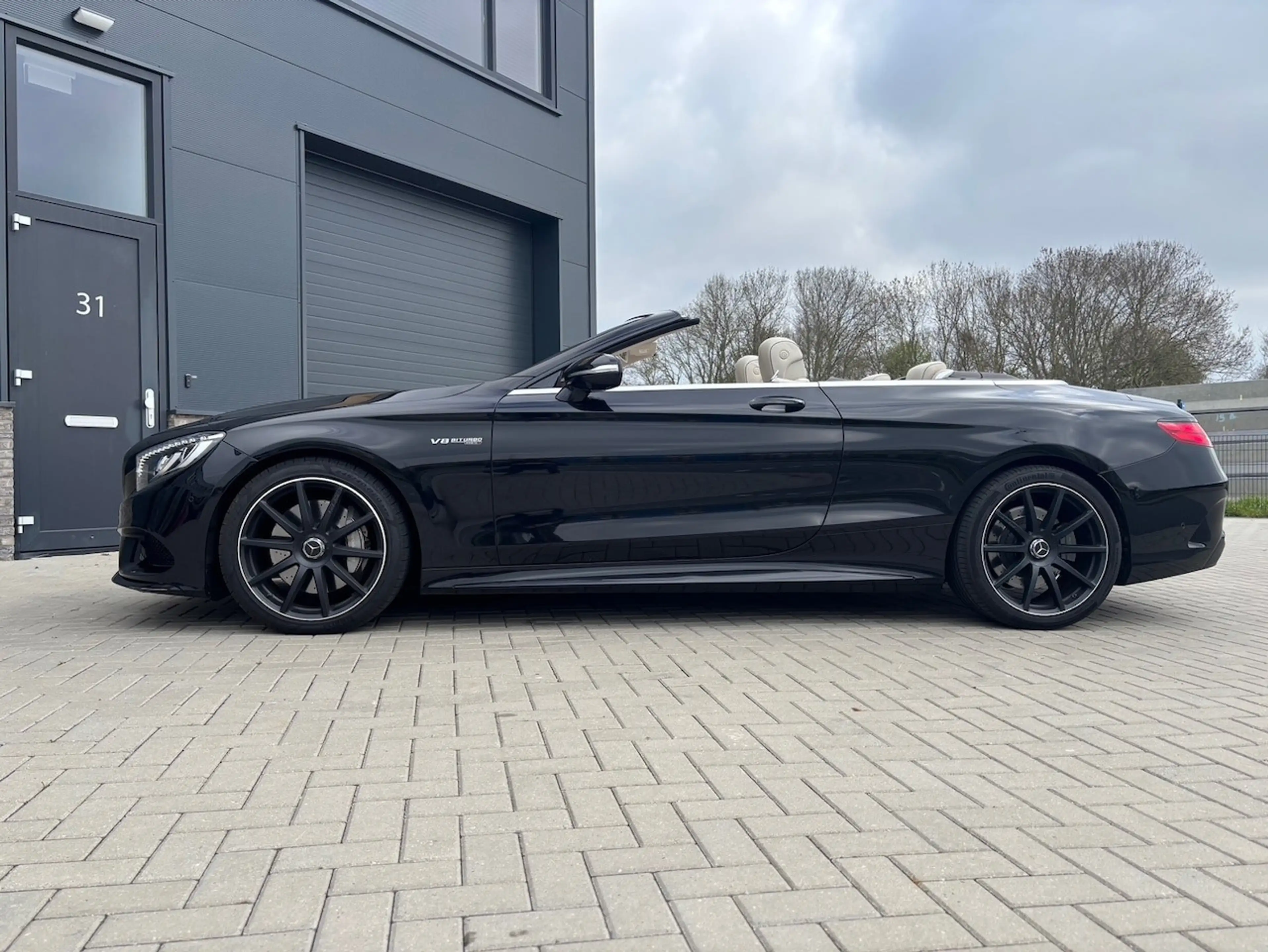 Mercedes-Benz S 500 Cabrio — photo 12