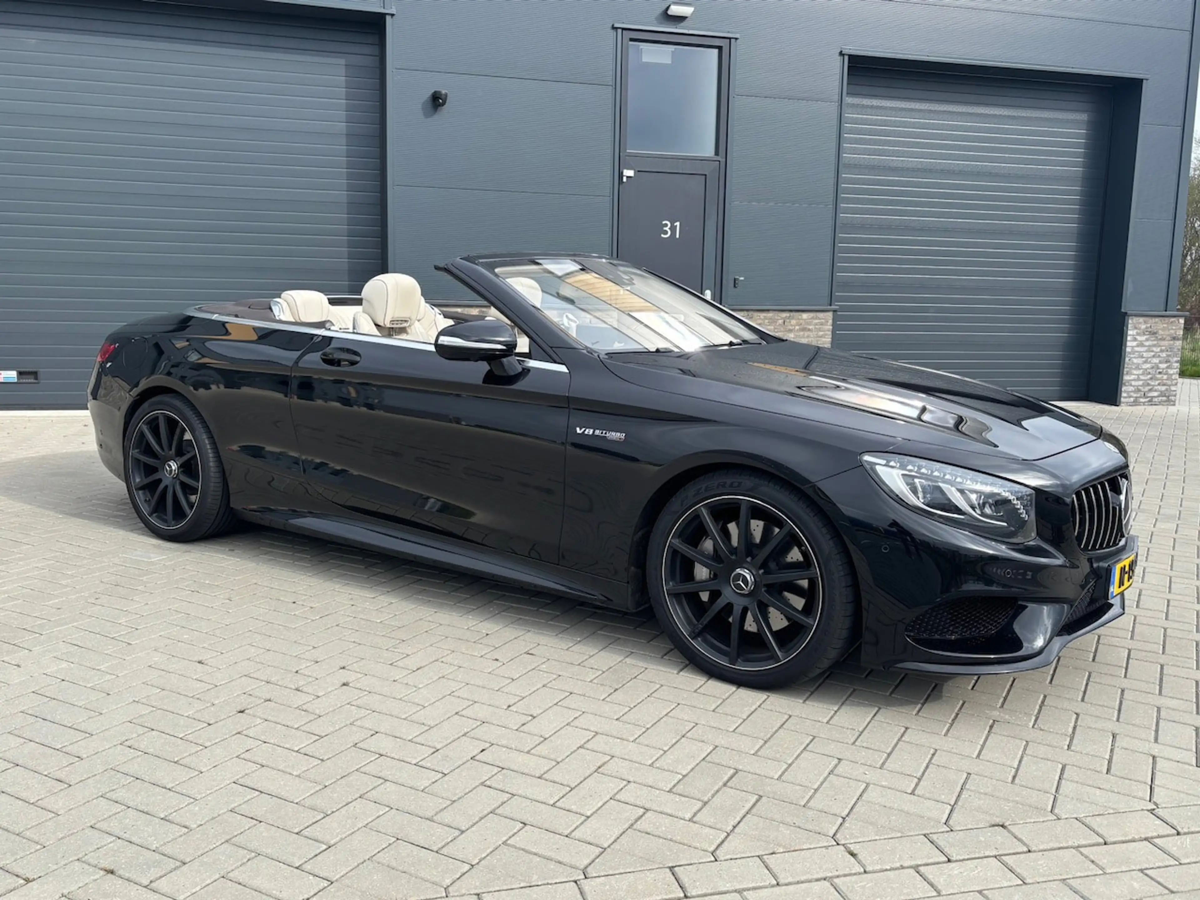 Mercedes-Benz S 500 Cabrio — photo 4