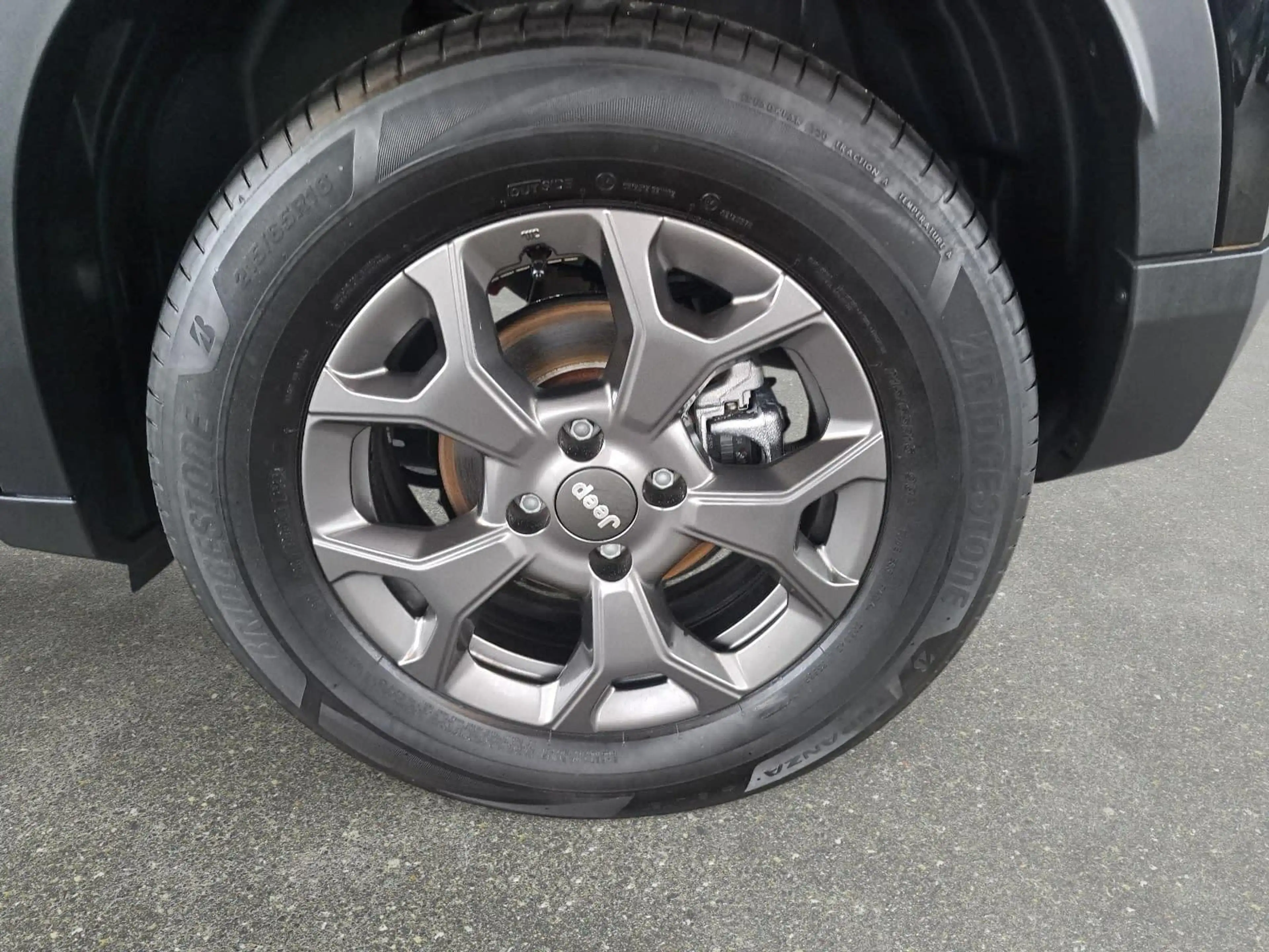Jeep Avenger AVENGER AUTO. 51KWH LONGITUDE LED KLIMAAUTO — photo 7