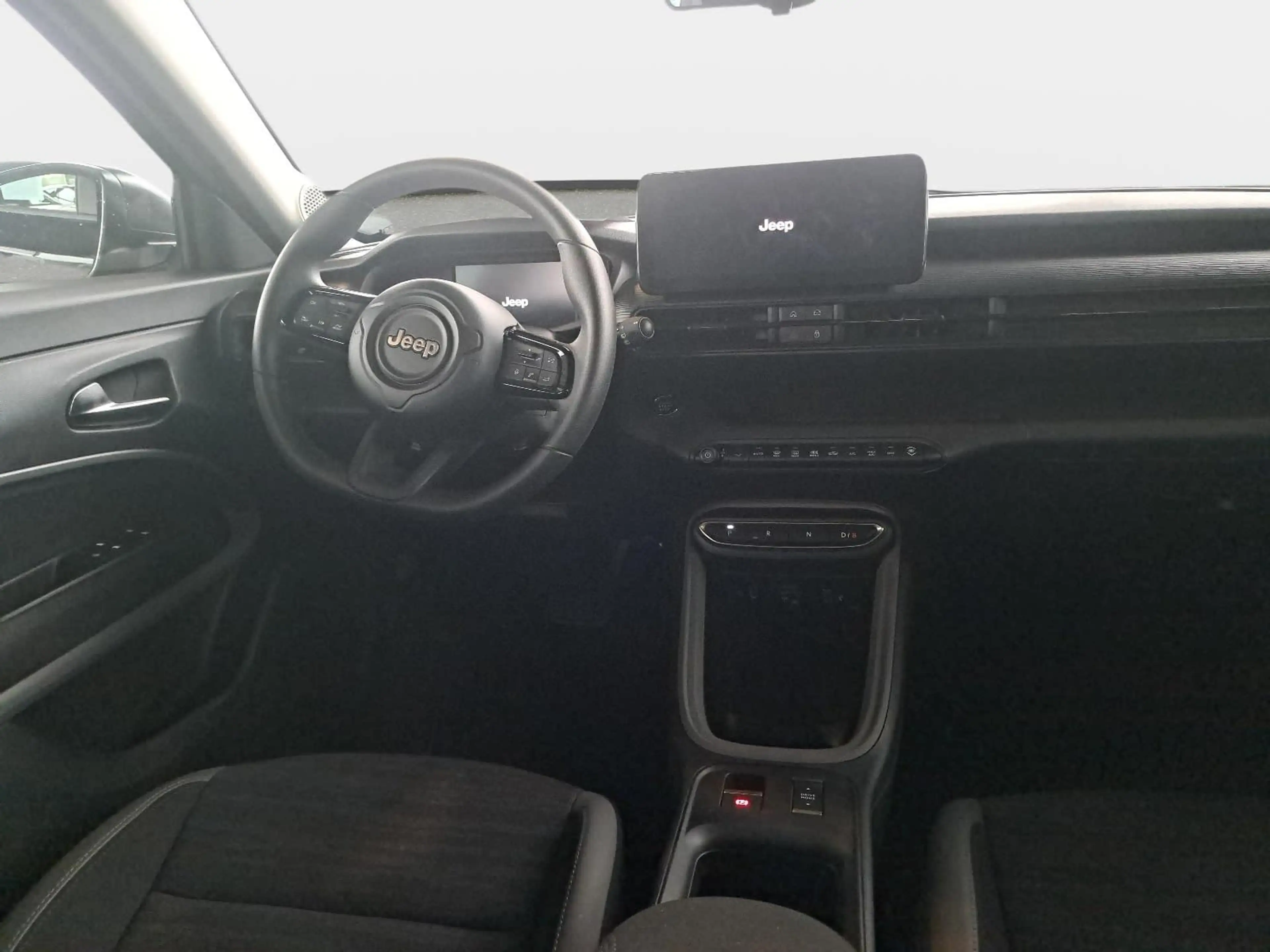 Jeep Avenger AVENGER AUTO. 51KWH LONGITUDE LED KLIMAAUTO — photo 9