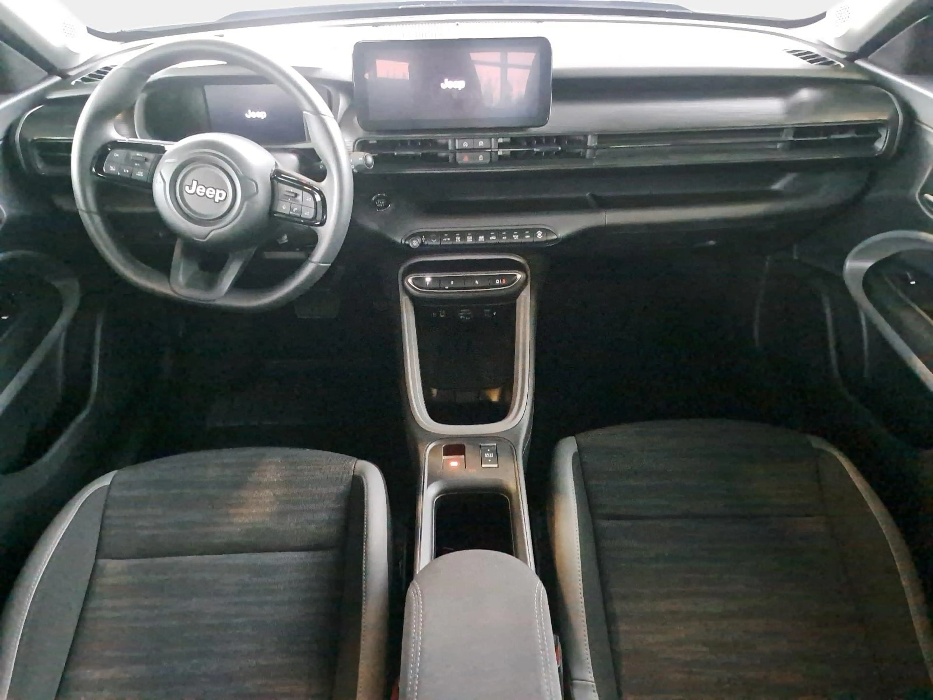 Jeep Avenger AVENGER AUTO. 51KWH LONGITUDE LED KLIMAAUTO — photo 8