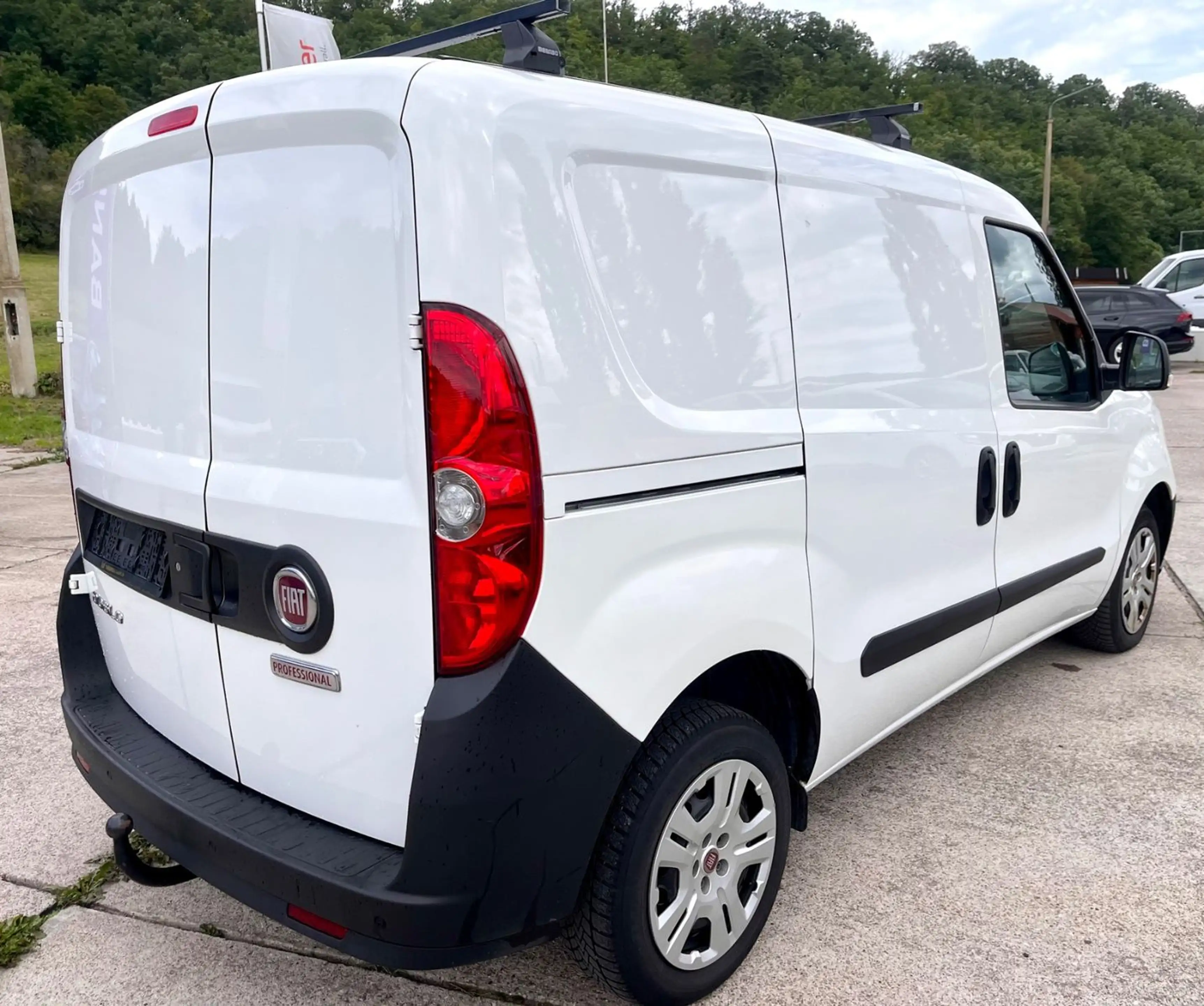 Fiat Doblo SX Kasten Navi Klima AHK DAB Tüv neu — photo 5
