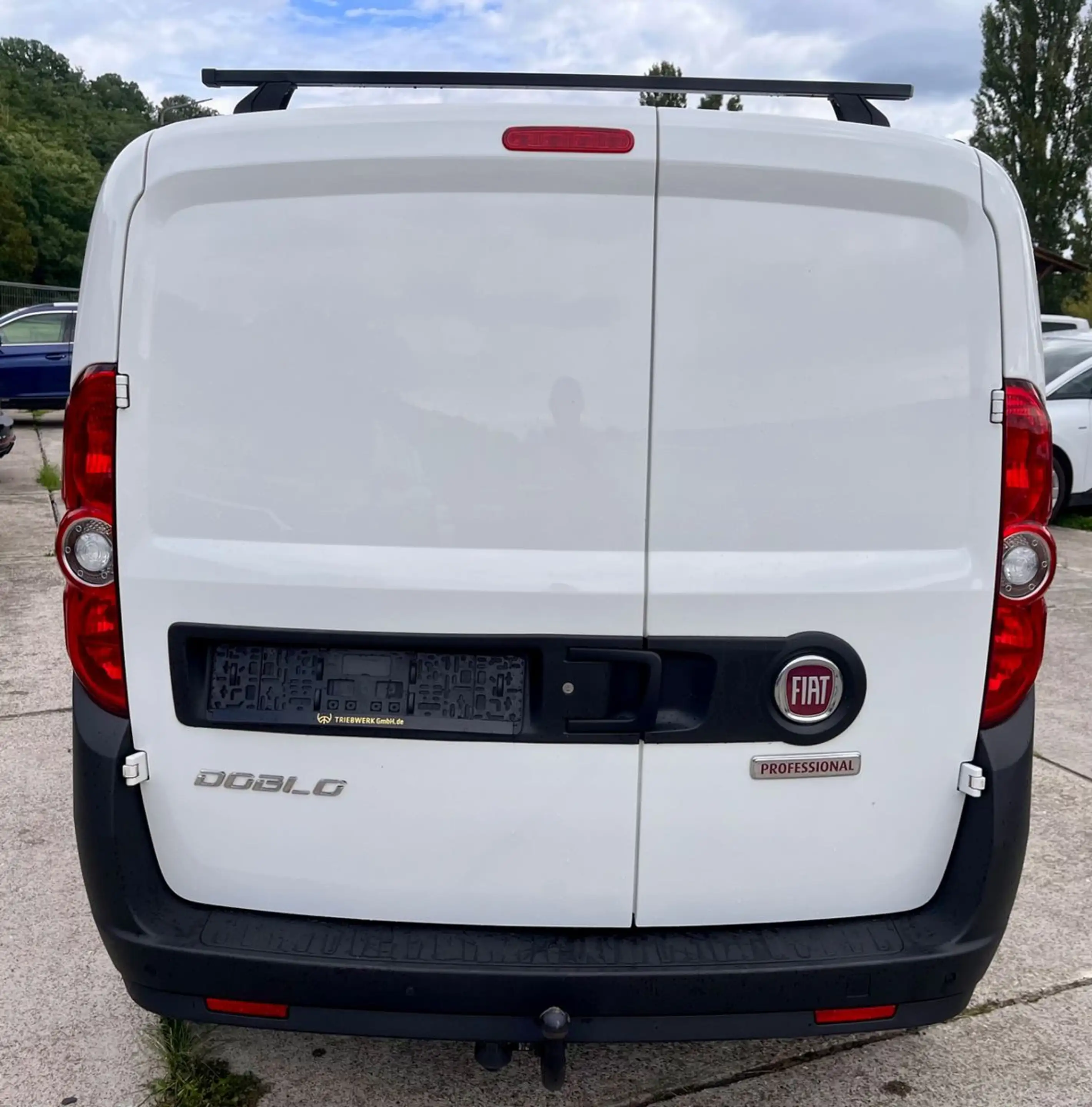 Fiat Doblo SX Kasten Navi Klima AHK DAB Tüv neu — photo 6