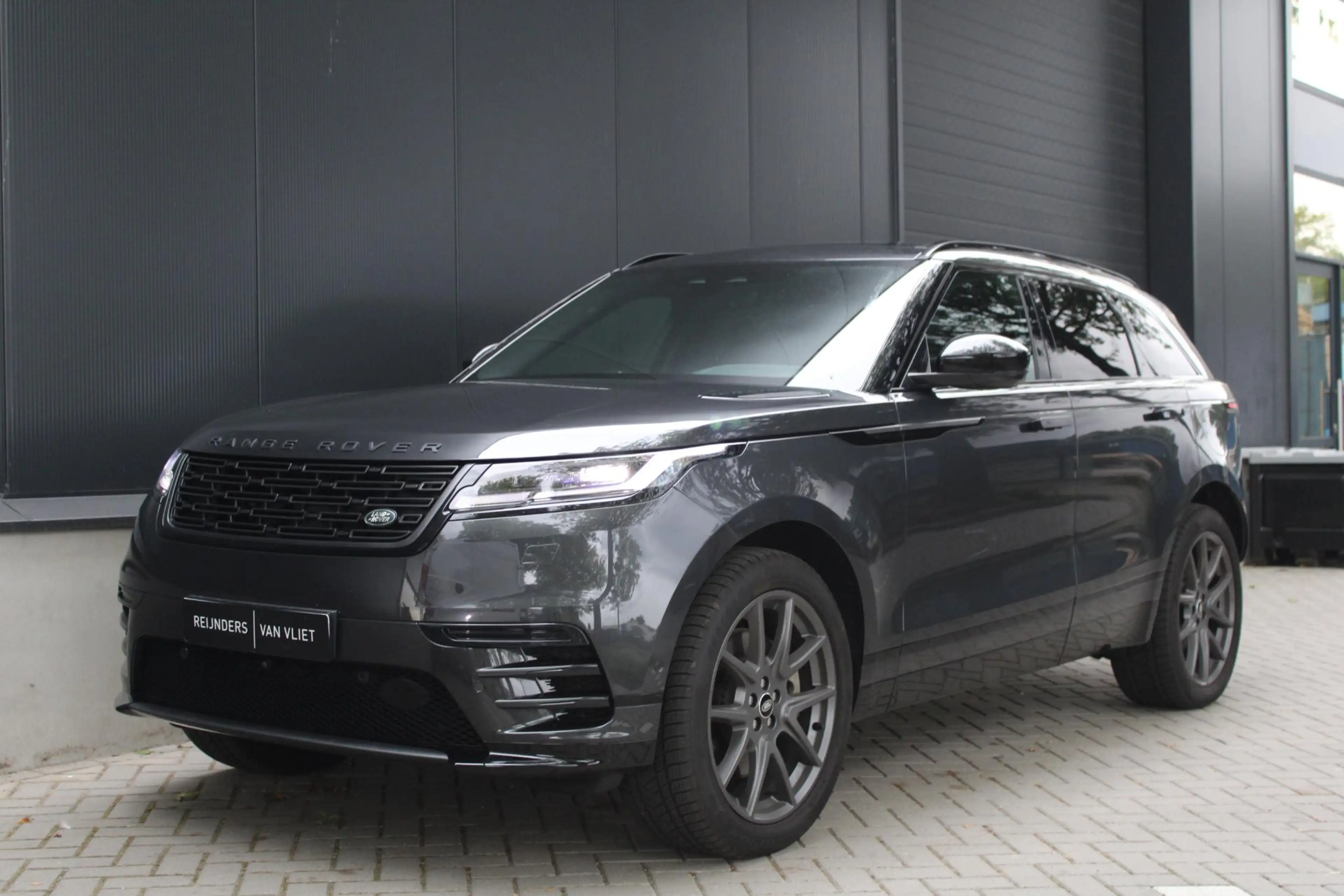 Land Rover Range Rover Velar P400 AWD Dynamic SE | Pan.Dak | Cold Climate | ACC — photo 16