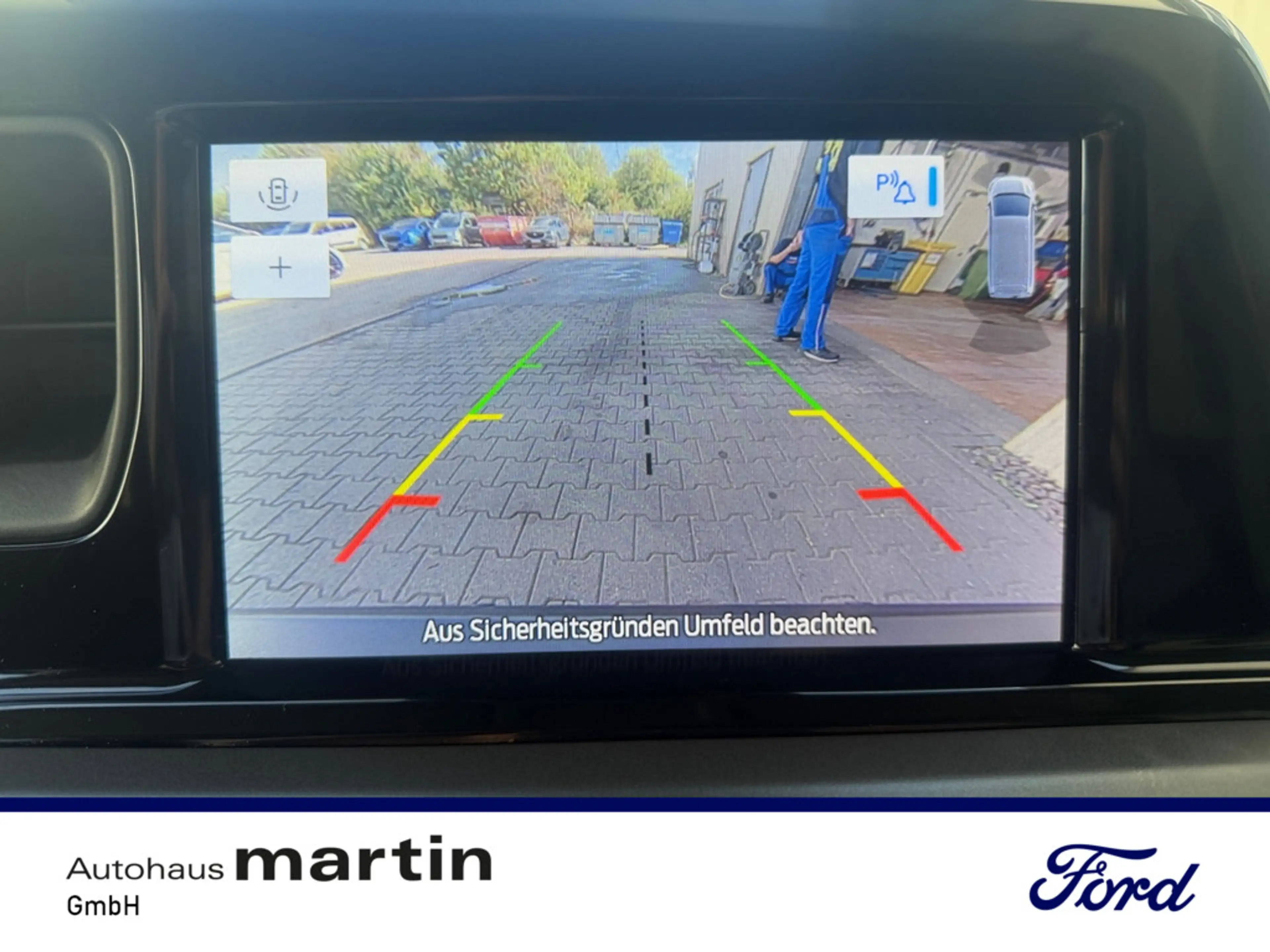 Ford Tourneo Courier 1.0 Titanium KLIMA PDC KAMERA — photo 14