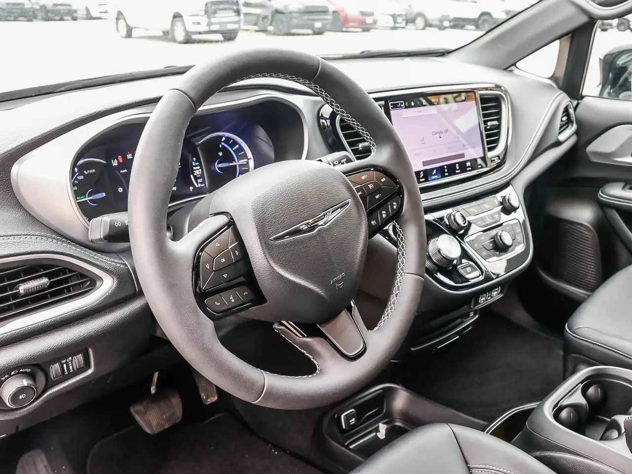 Chrysler Pacifica снимка Chrysler Pacifica