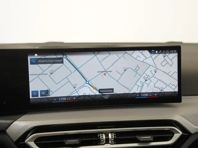 BMW 3 Series view 13