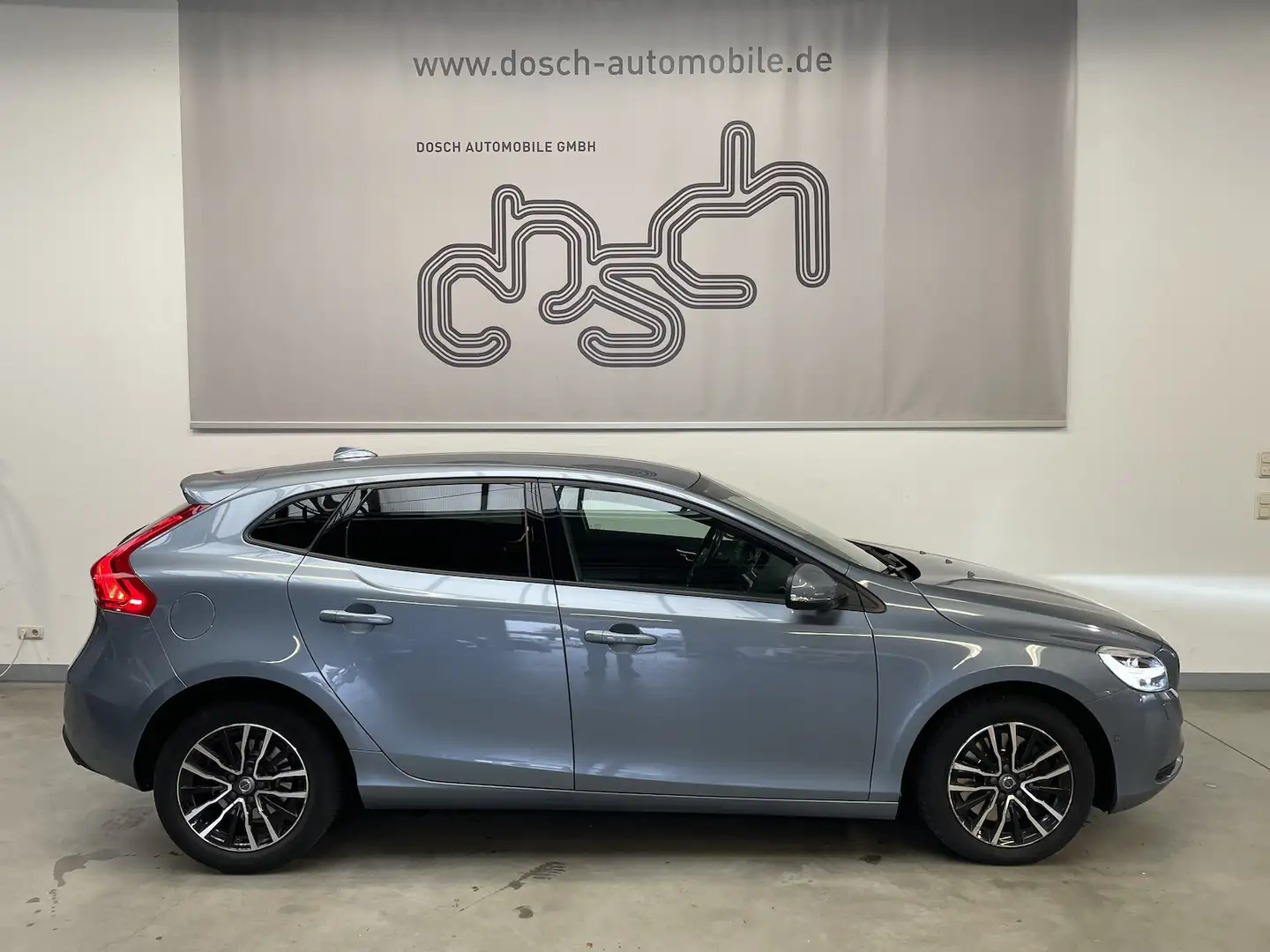Volvo V40 Momentum LED/NAVI/PDC Bleu - 2
