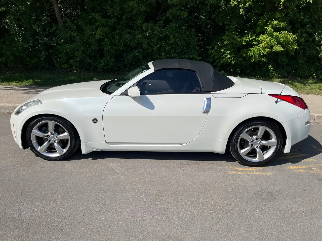 Nissan 350Z снимка Nissan 350Z