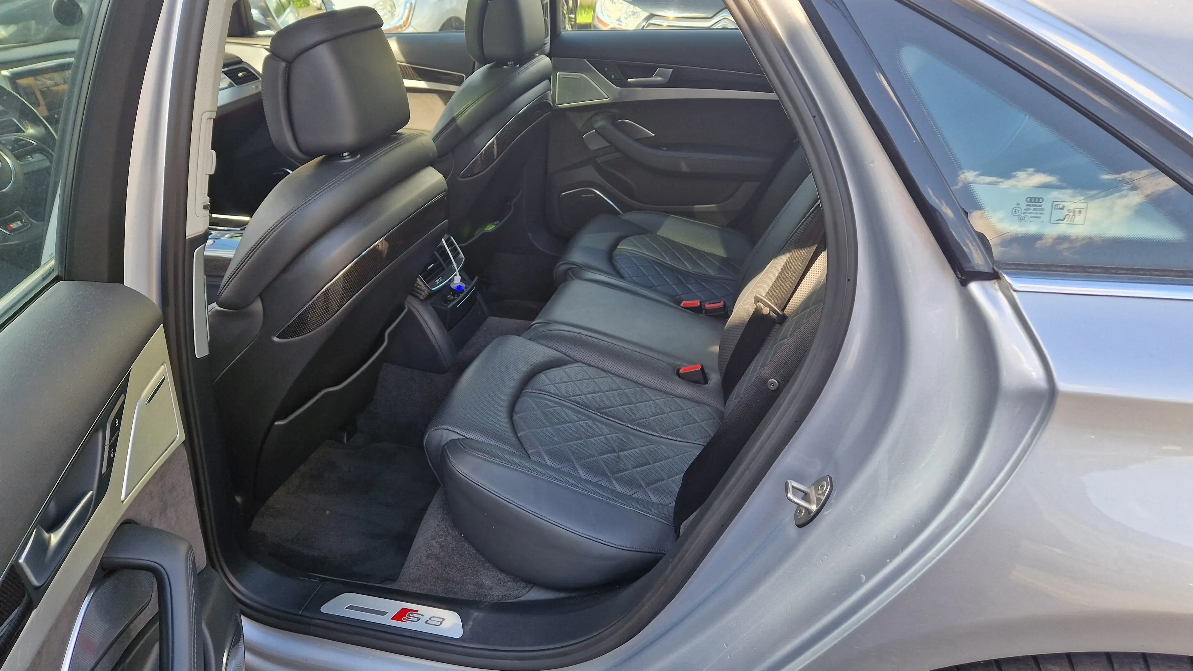Audi S8 4.0 TFSI quattro*Bang&Olufsen*Matrix*Nachtsicht360 — photo 15