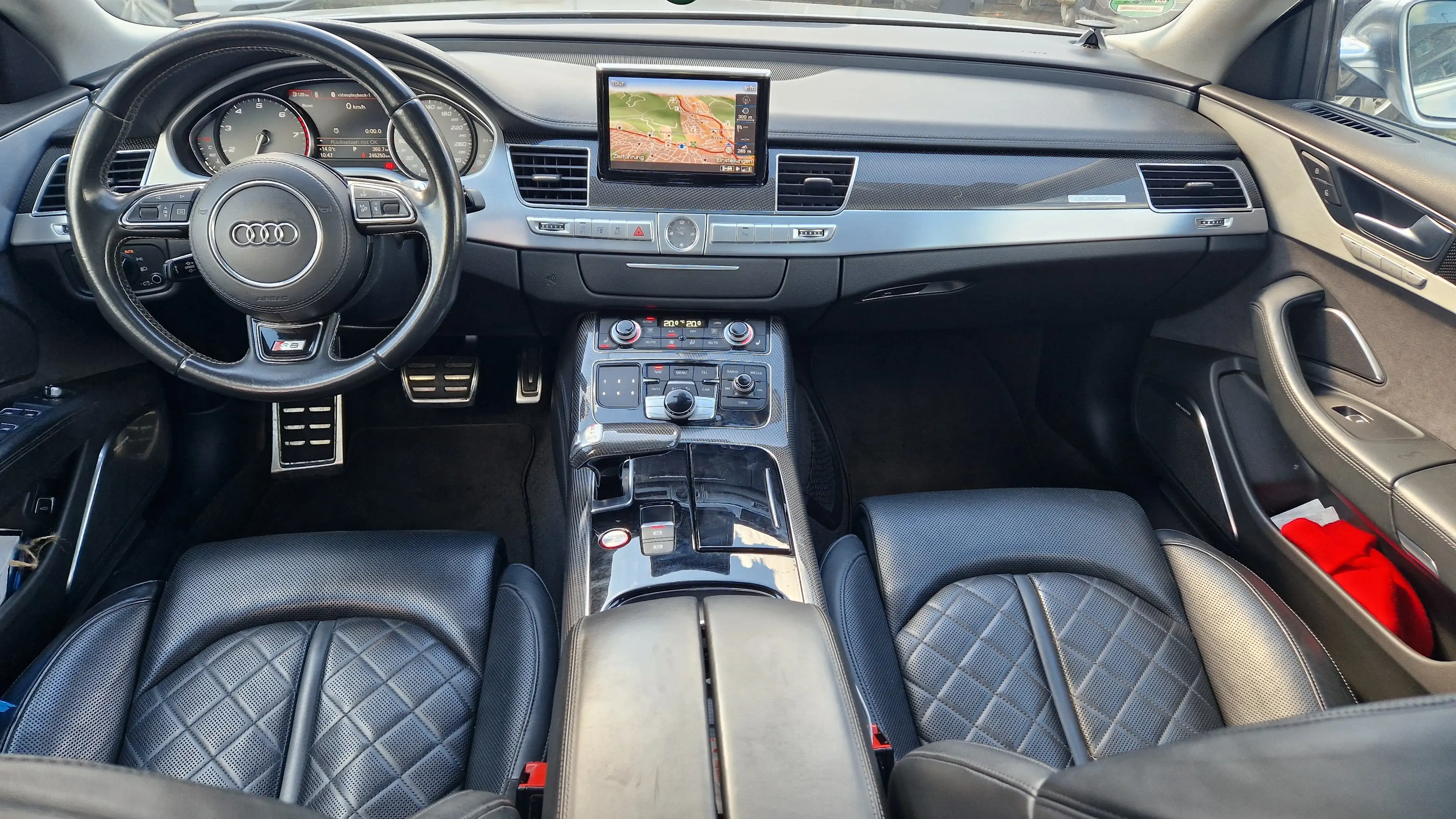 Audi S8 4.0 TFSI quattro*Bang&Olufsen*Matrix*Nachtsicht360 — photo 12